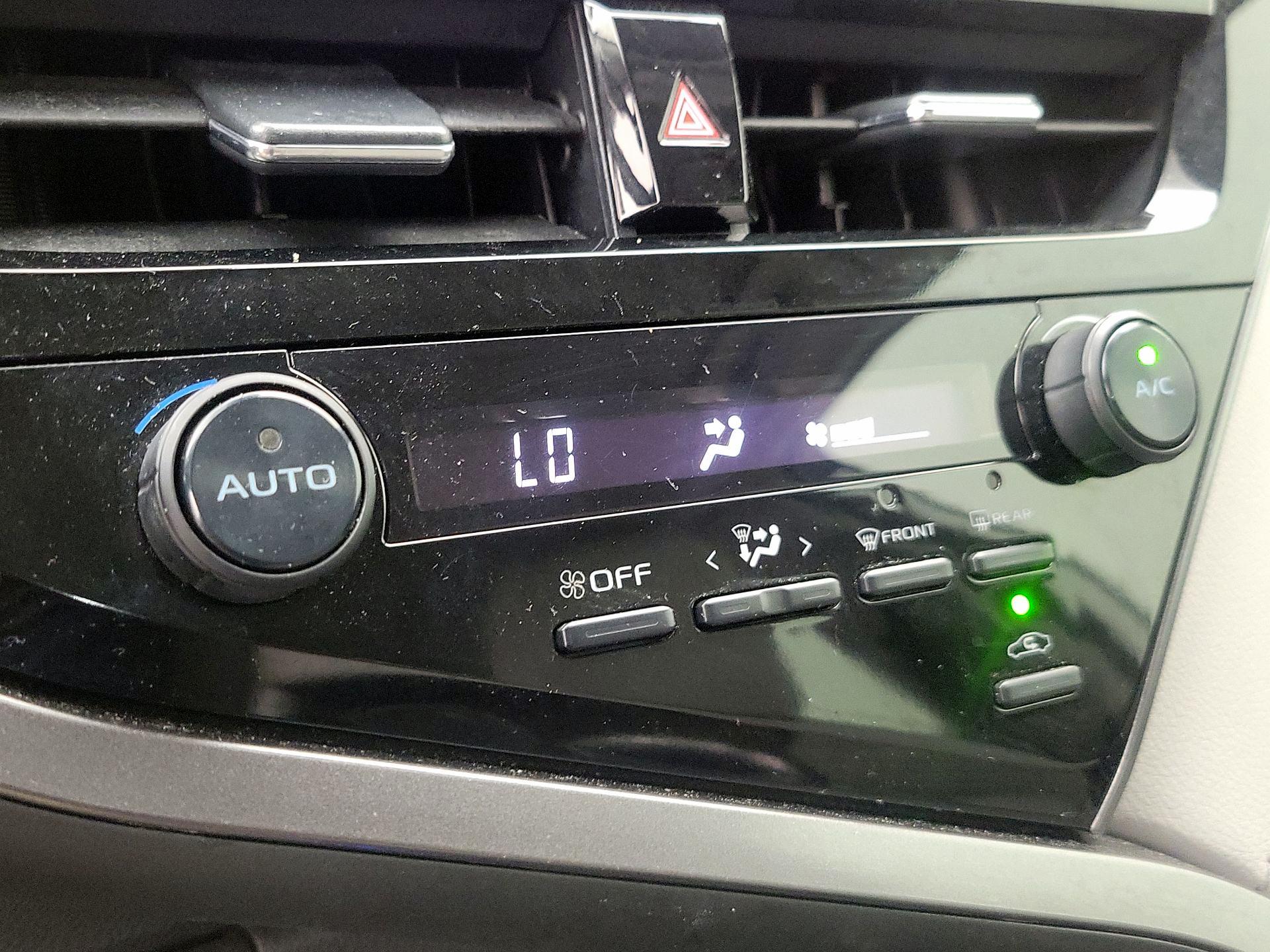 Thumbnail: 2021 Toyota Camry - 16