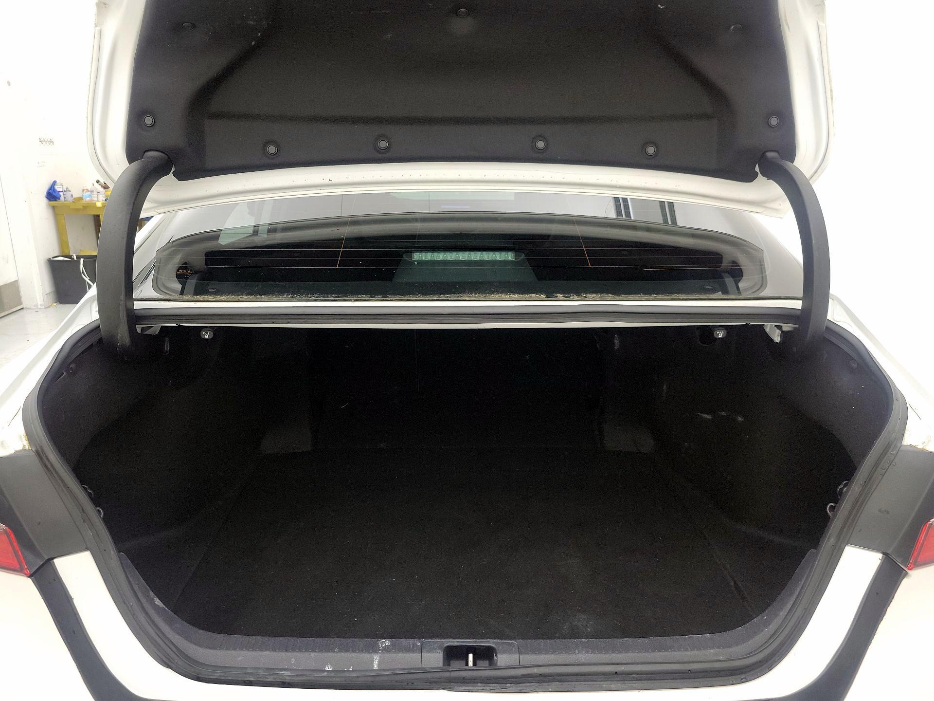 Thumbnail: 2021 Toyota Camry - 20