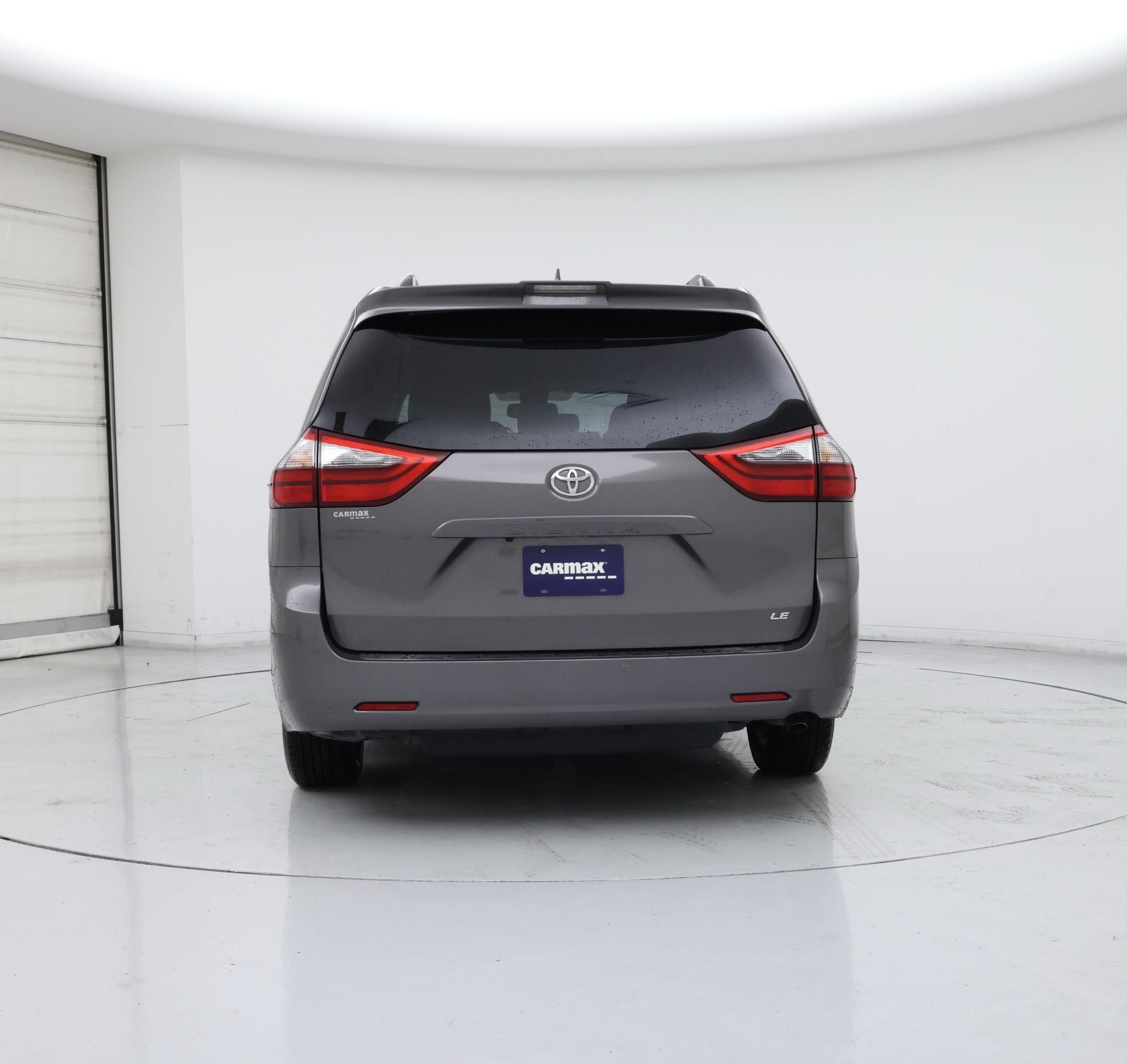 Thumbnail: 2020 Toyota Sienna - 6