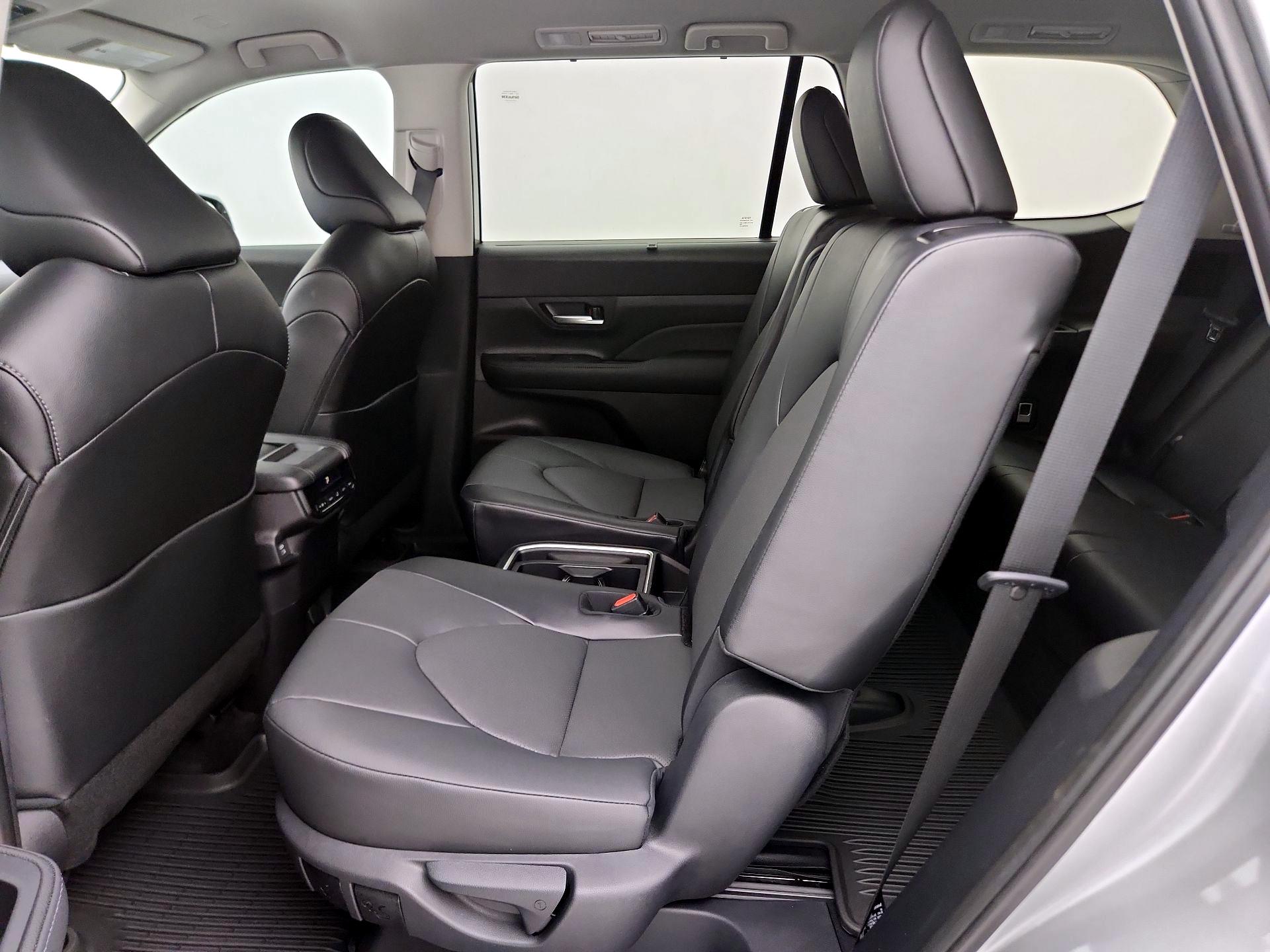 Thumbnail: 2025 Toyota Grand Highlander - 20