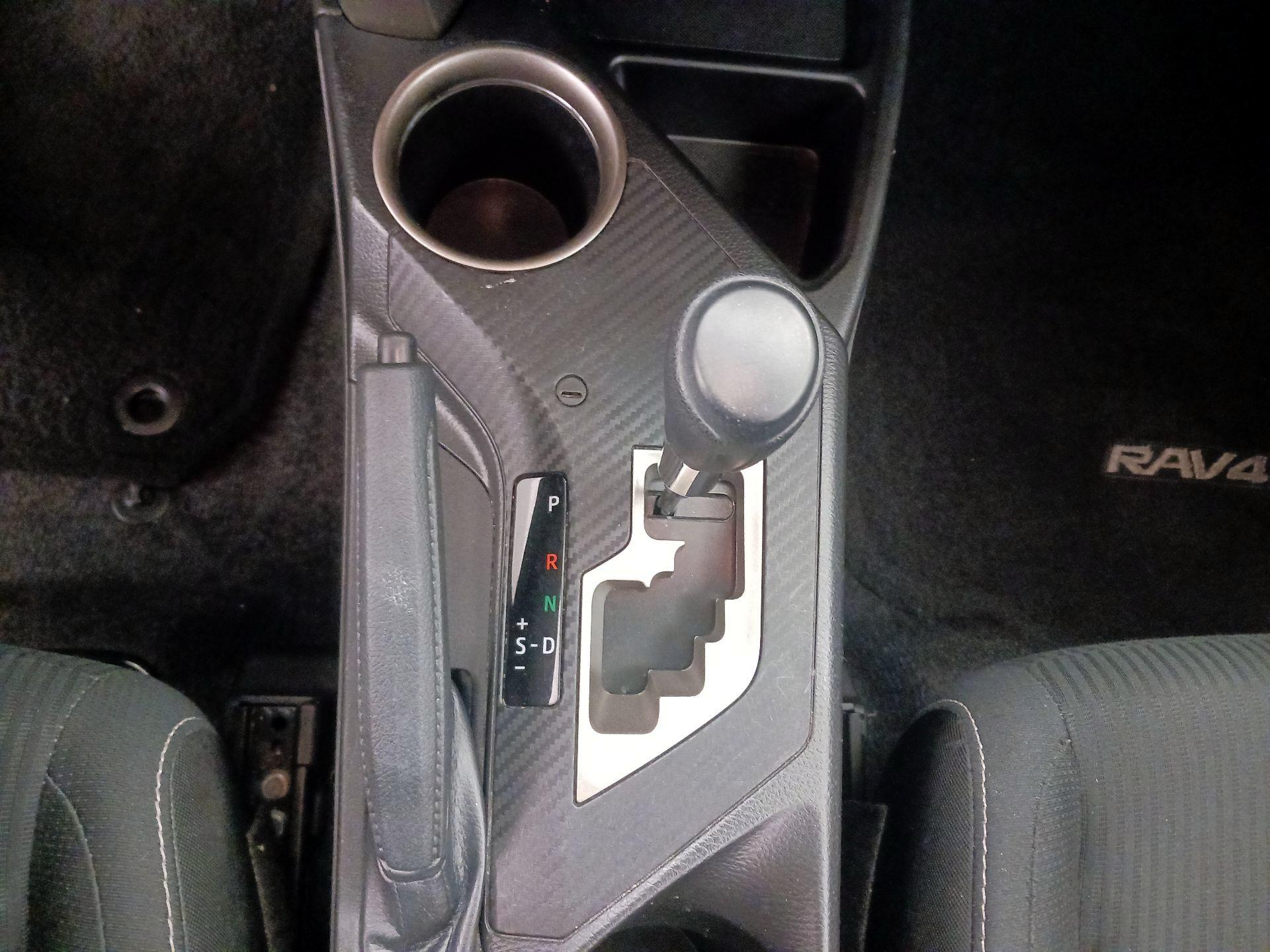 Thumbnail: 2014 Toyota RAV4 - 18