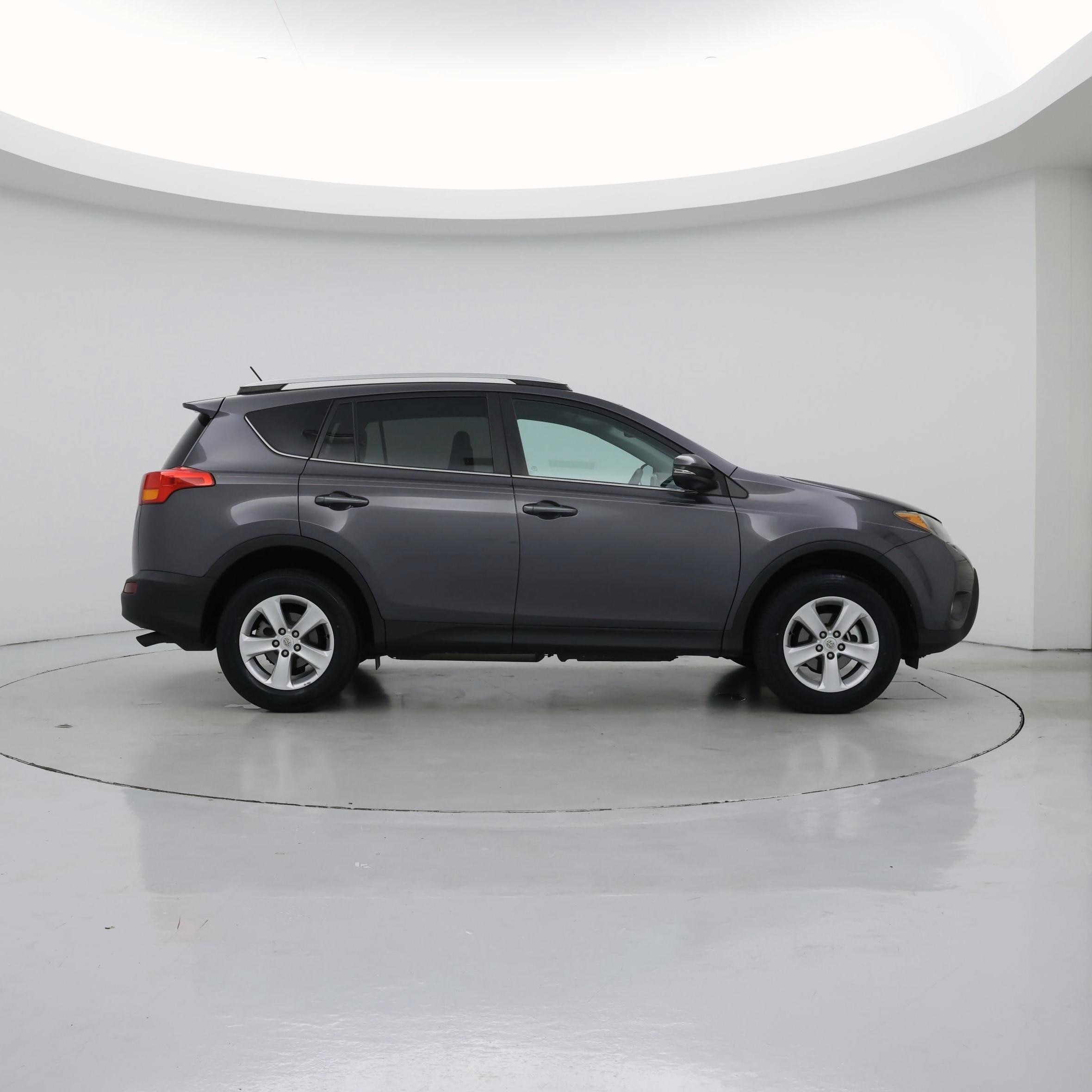 Thumbnail: 2014 Toyota RAV4 - 7