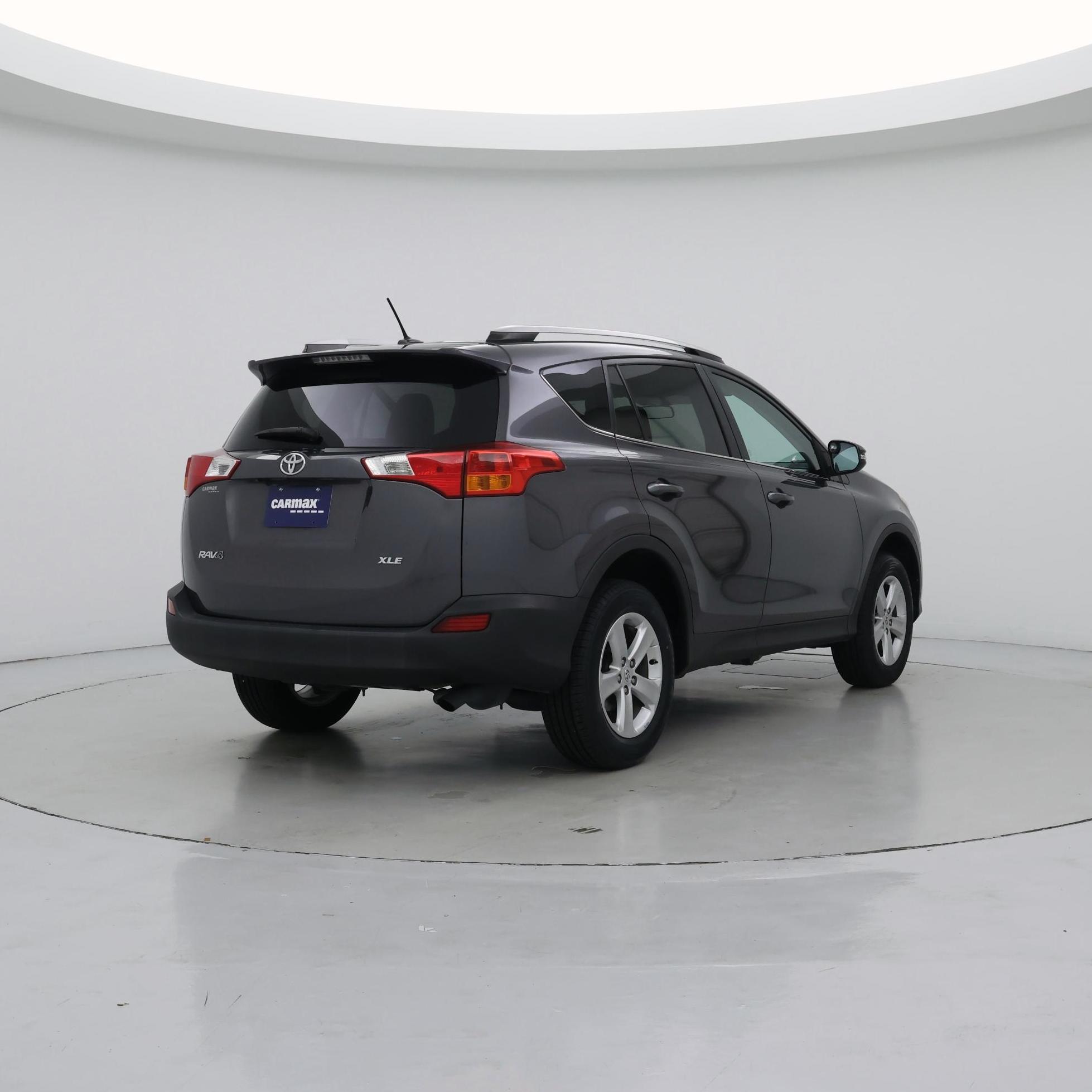 Thumbnail: 2014 Toyota RAV4 - 8