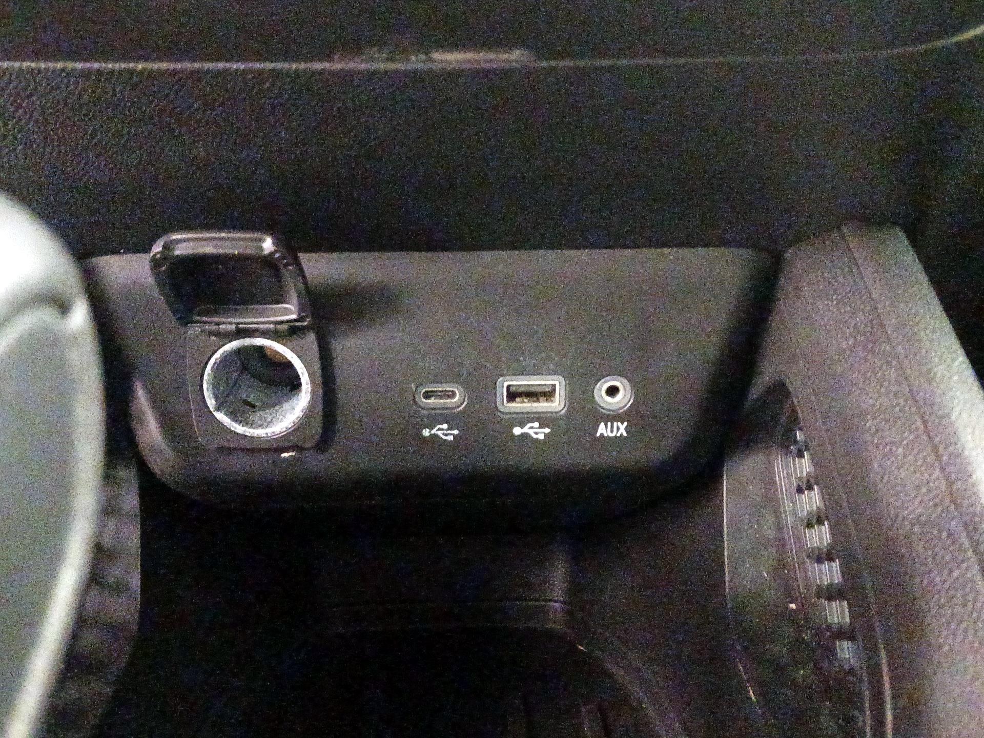 Thumbnail: 2021 Chevrolet TrailBlazer - 18