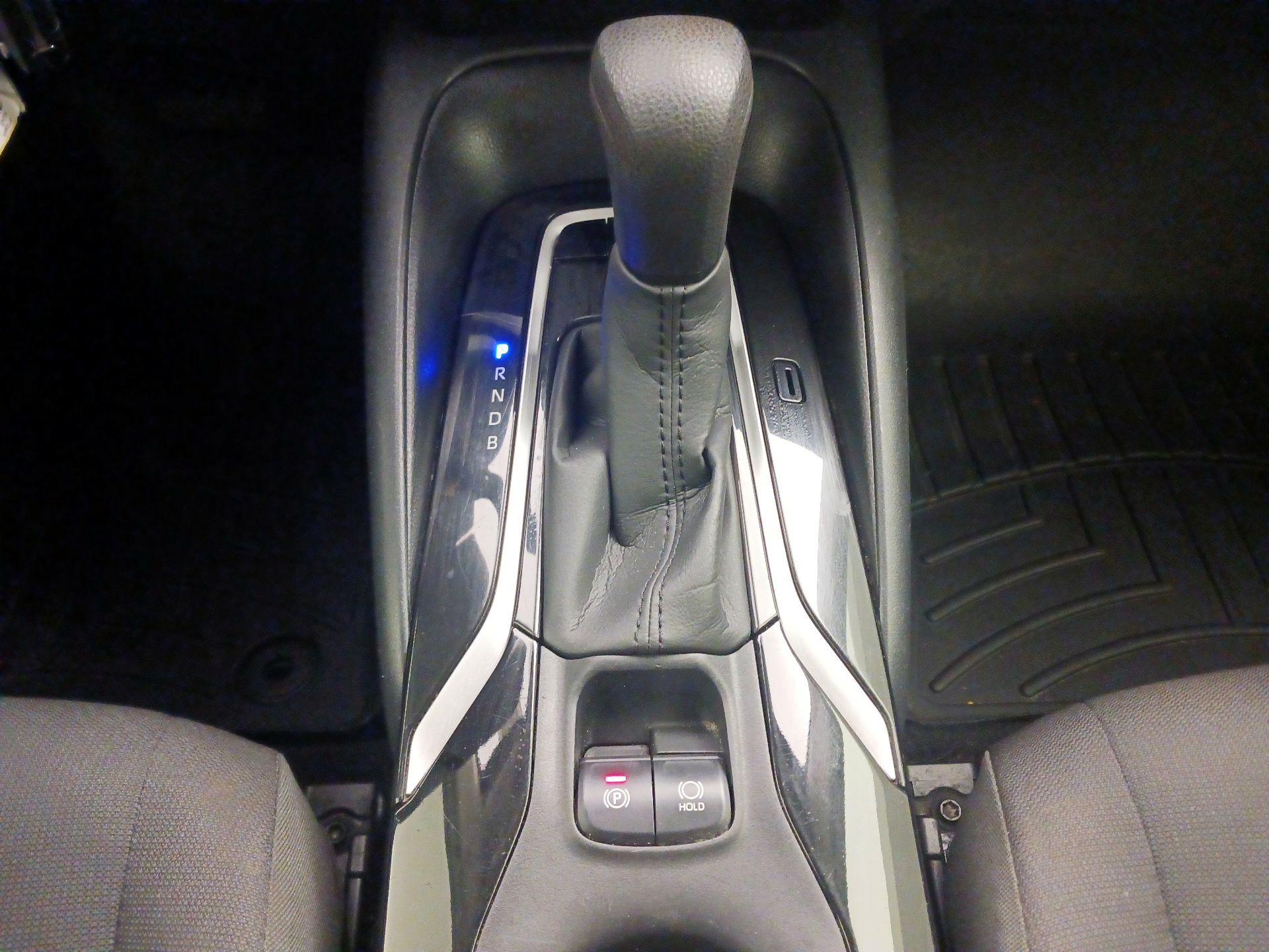 Thumbnail: 2021 Toyota Corolla - 17