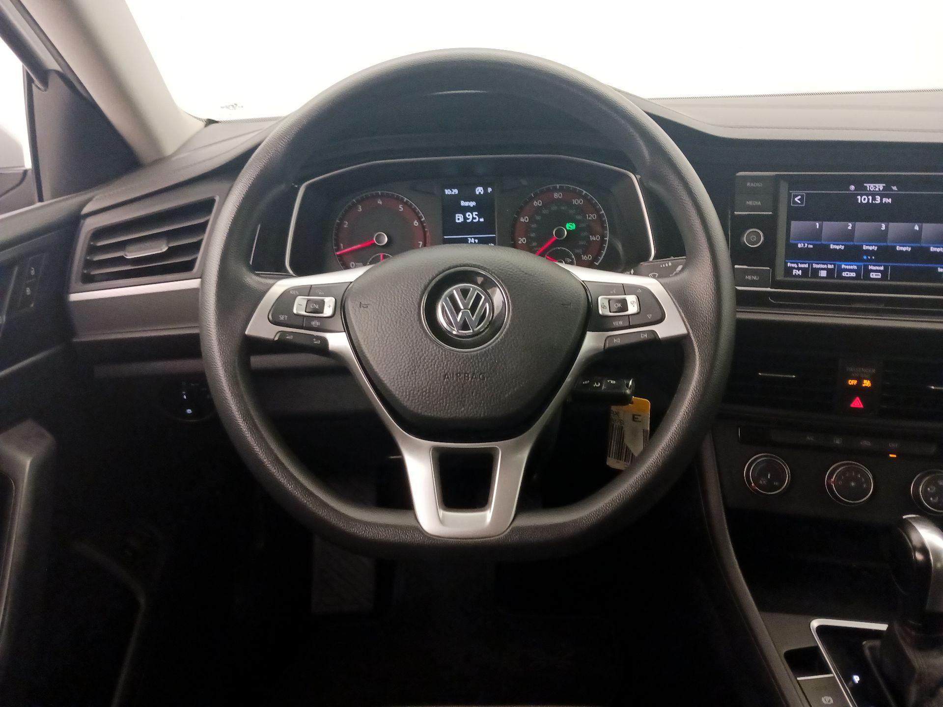 Thumbnail: 2020 Volkswagen Jetta - 10