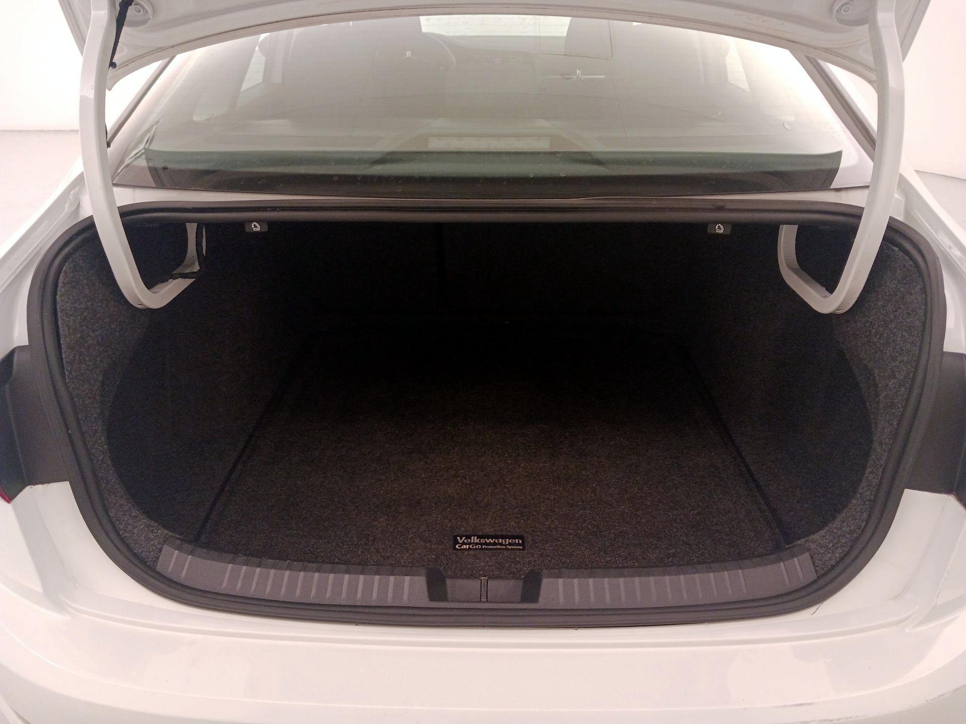 Thumbnail: 2020 Volkswagen Jetta - 20