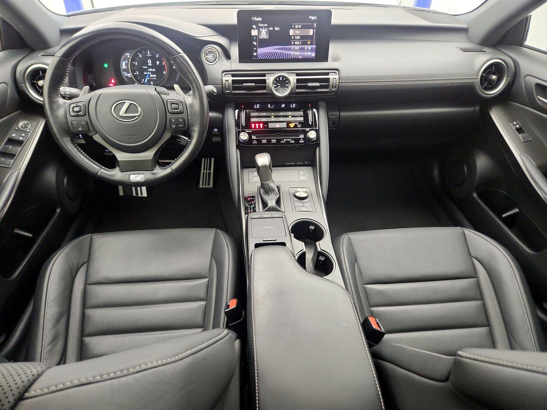 Thumbnail: 2022 Lexus IS - 9