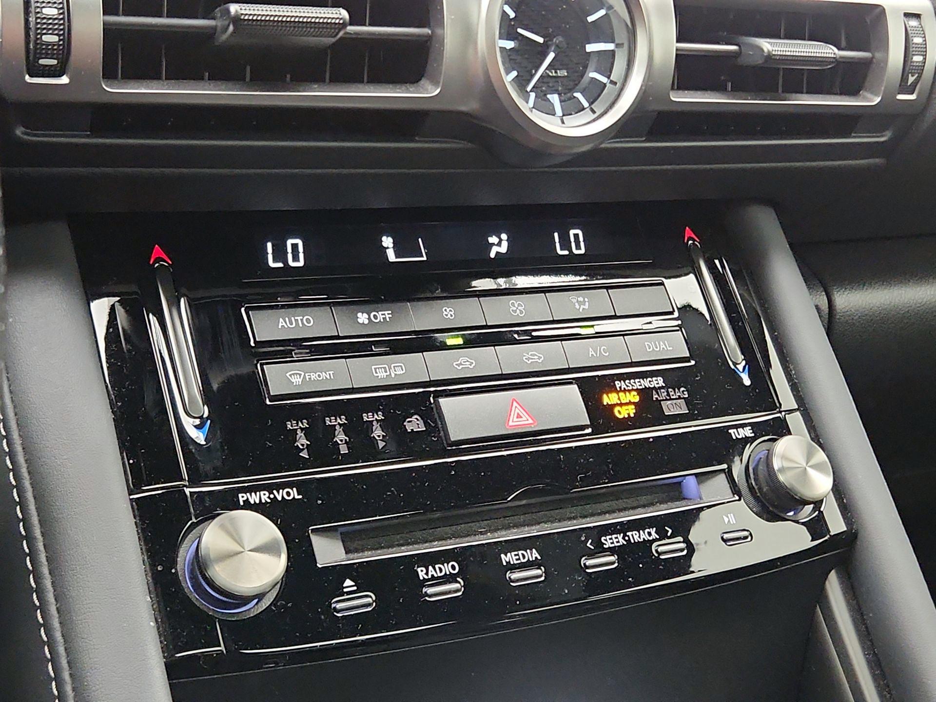 Thumbnail: 2022 Lexus IS - 16