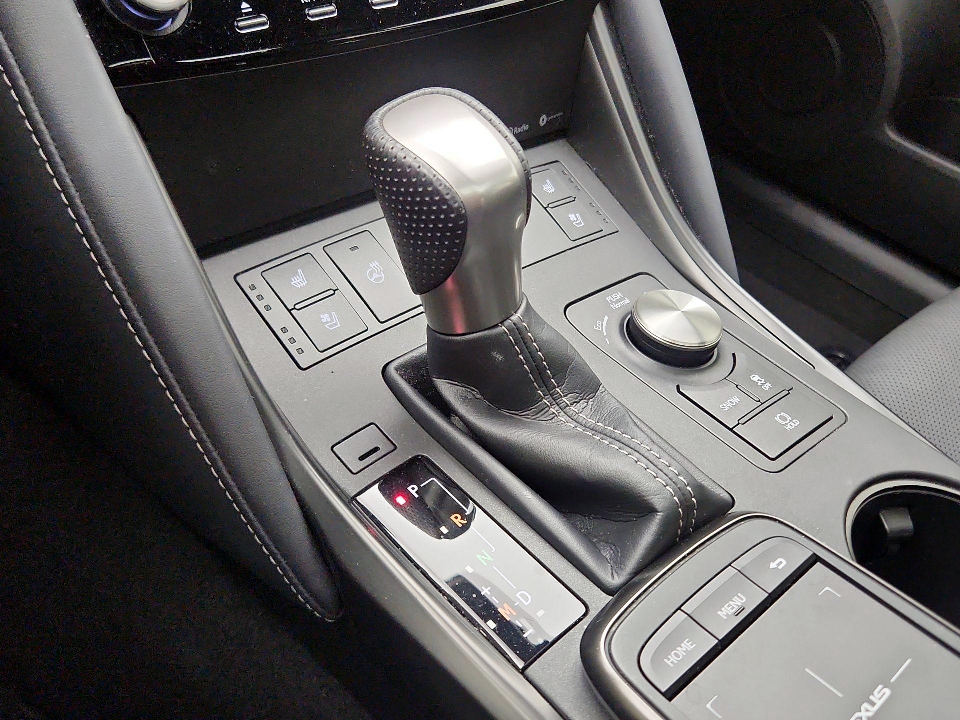 Thumbnail: 2022 Lexus IS - 17