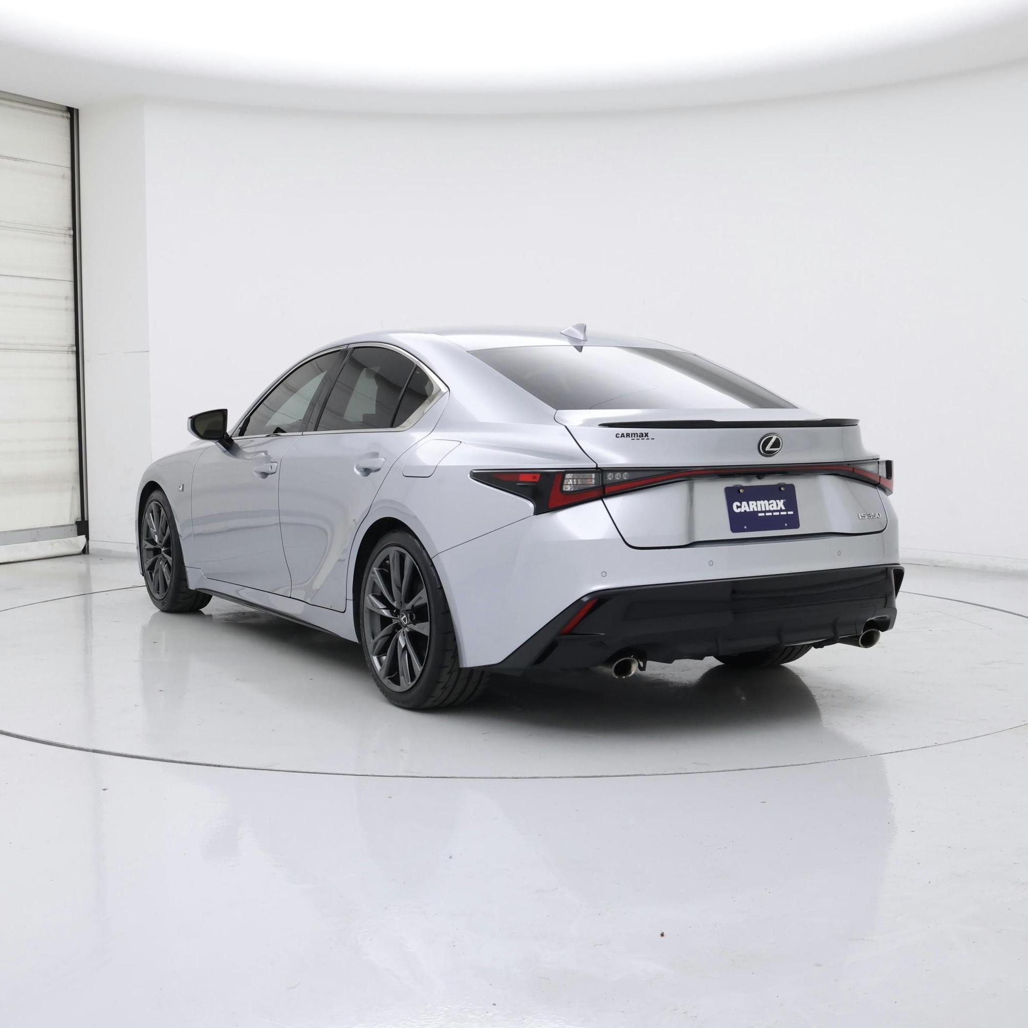 Thumbnail: 2022 Lexus IS - 2