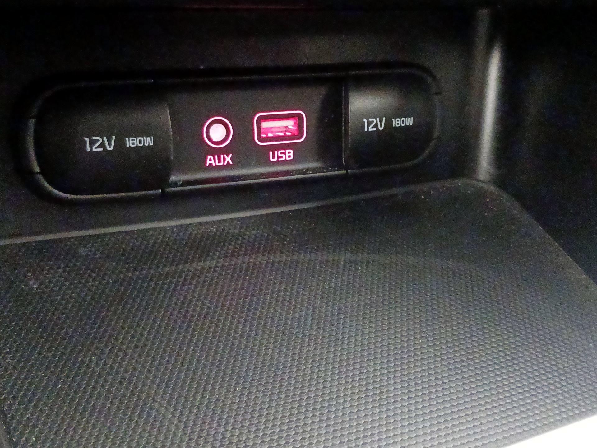 Thumbnail: 2021 Kia Forte - 16