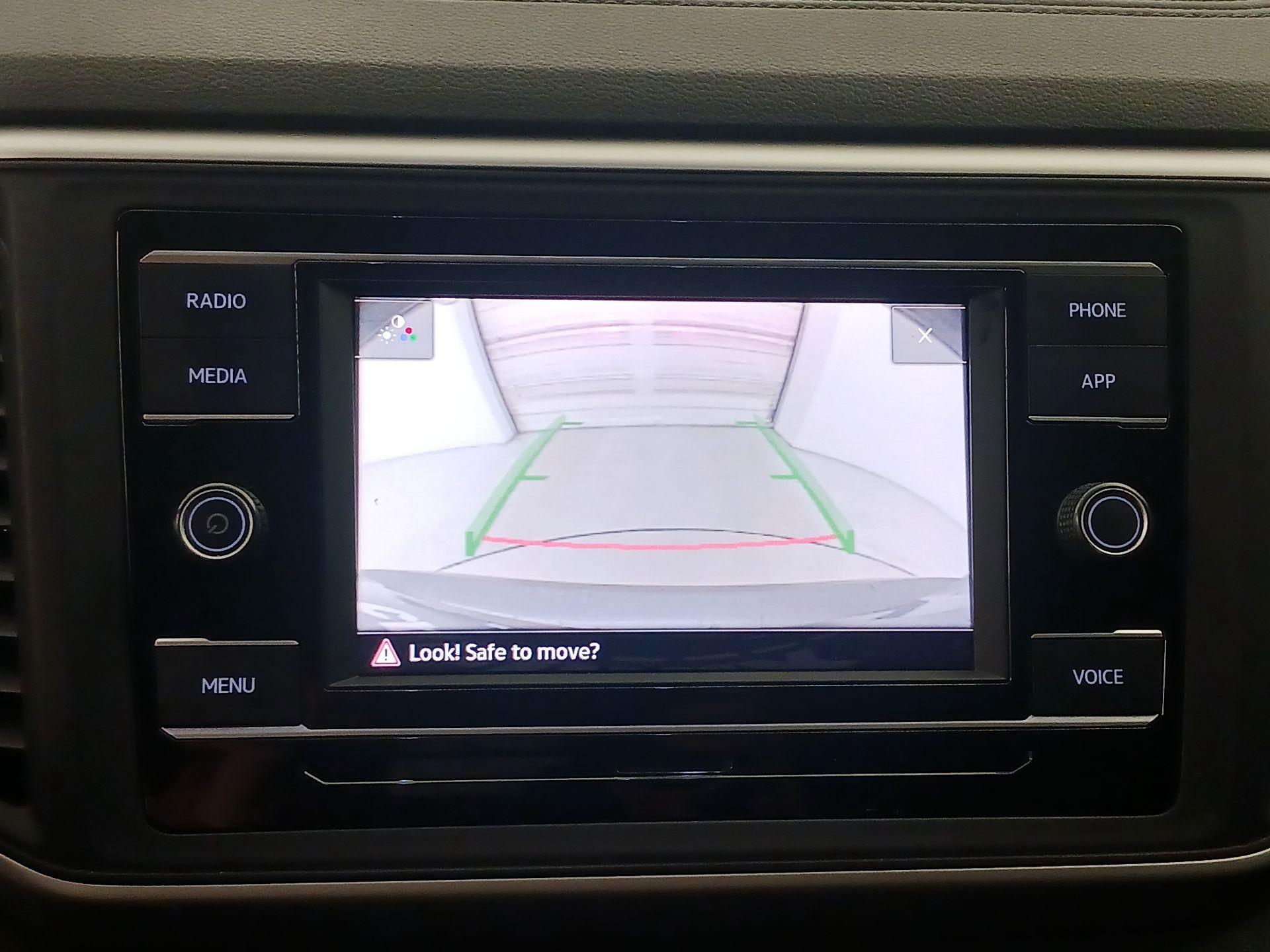 Thumbnail: 2022 Volkswagen Atlas - 14