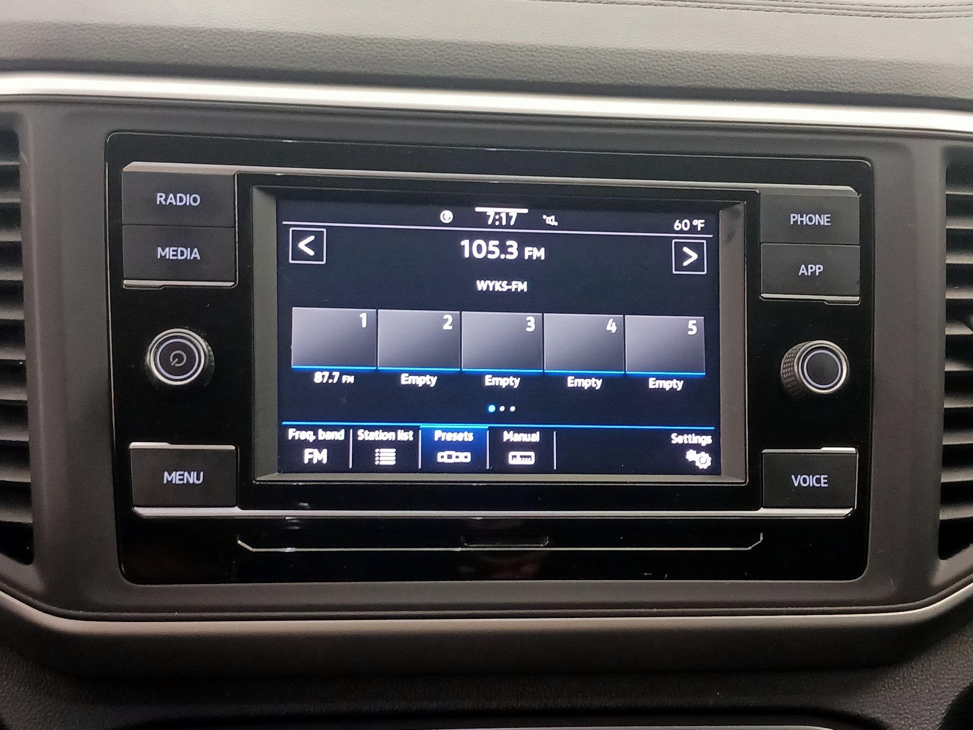 Thumbnail: 2022 Volkswagen Atlas - 15