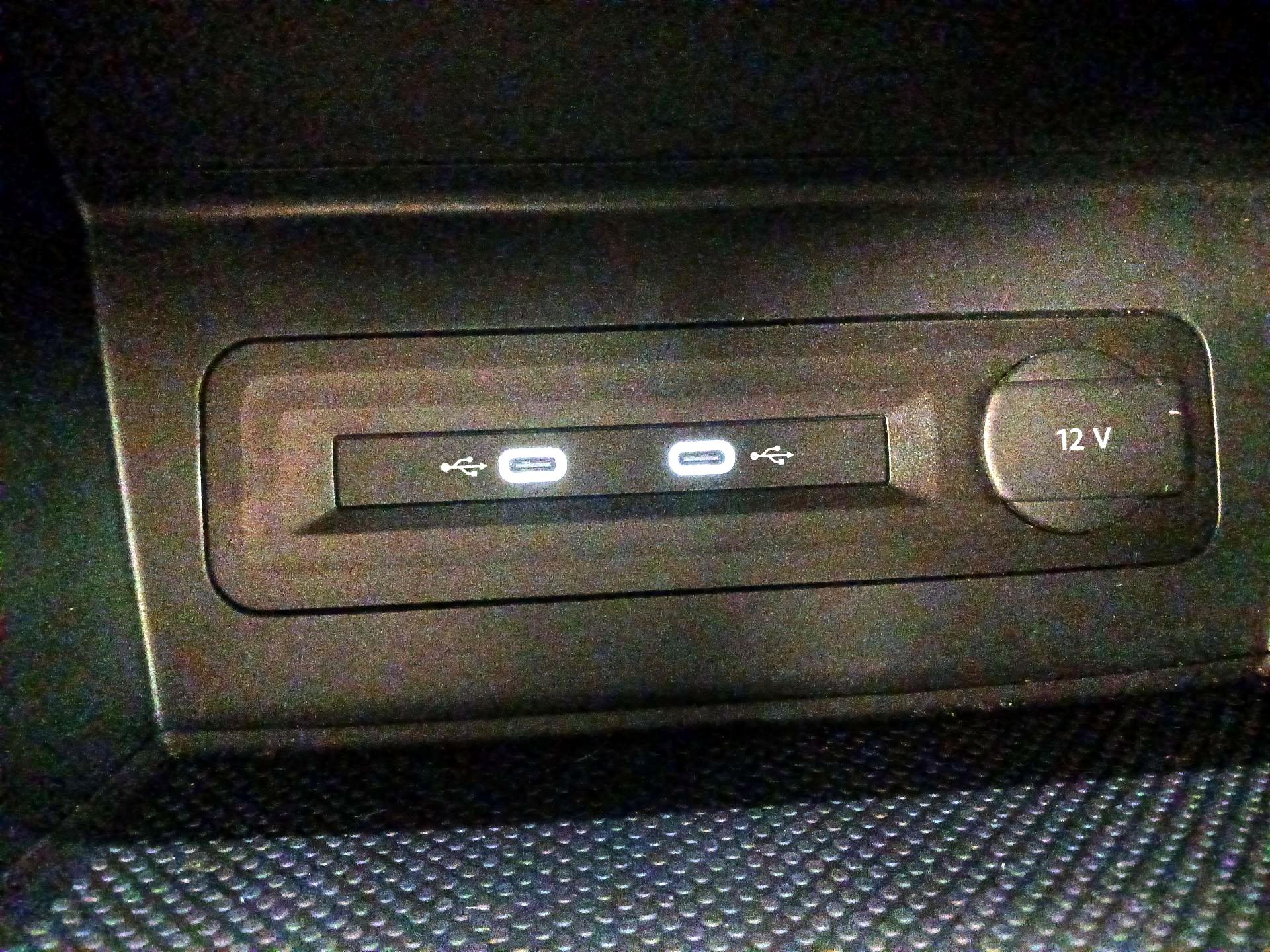 Thumbnail: 2022 Volkswagen Atlas - 18