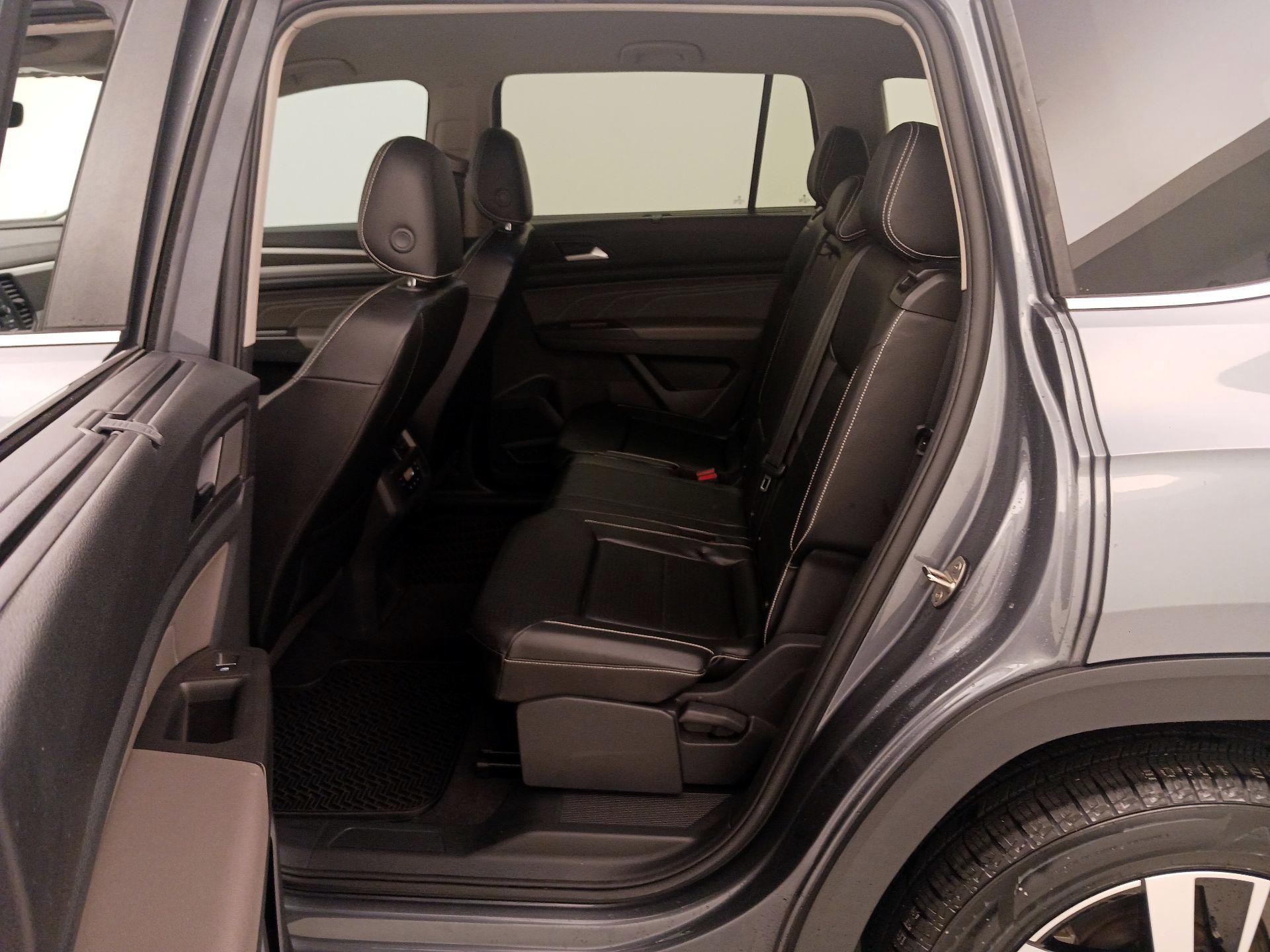 Thumbnail: 2022 Volkswagen Atlas - 19