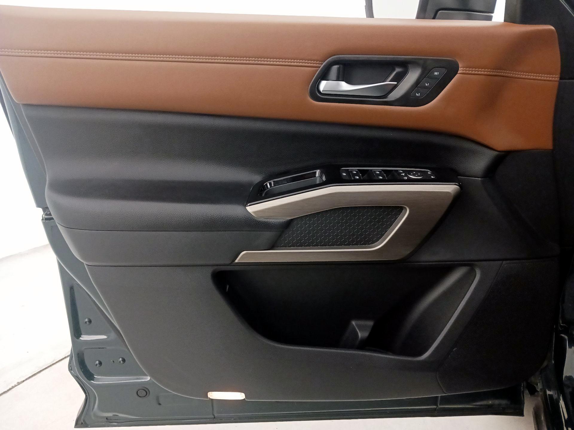 Thumbnail: 2022 Nissan Pathfinder - 12