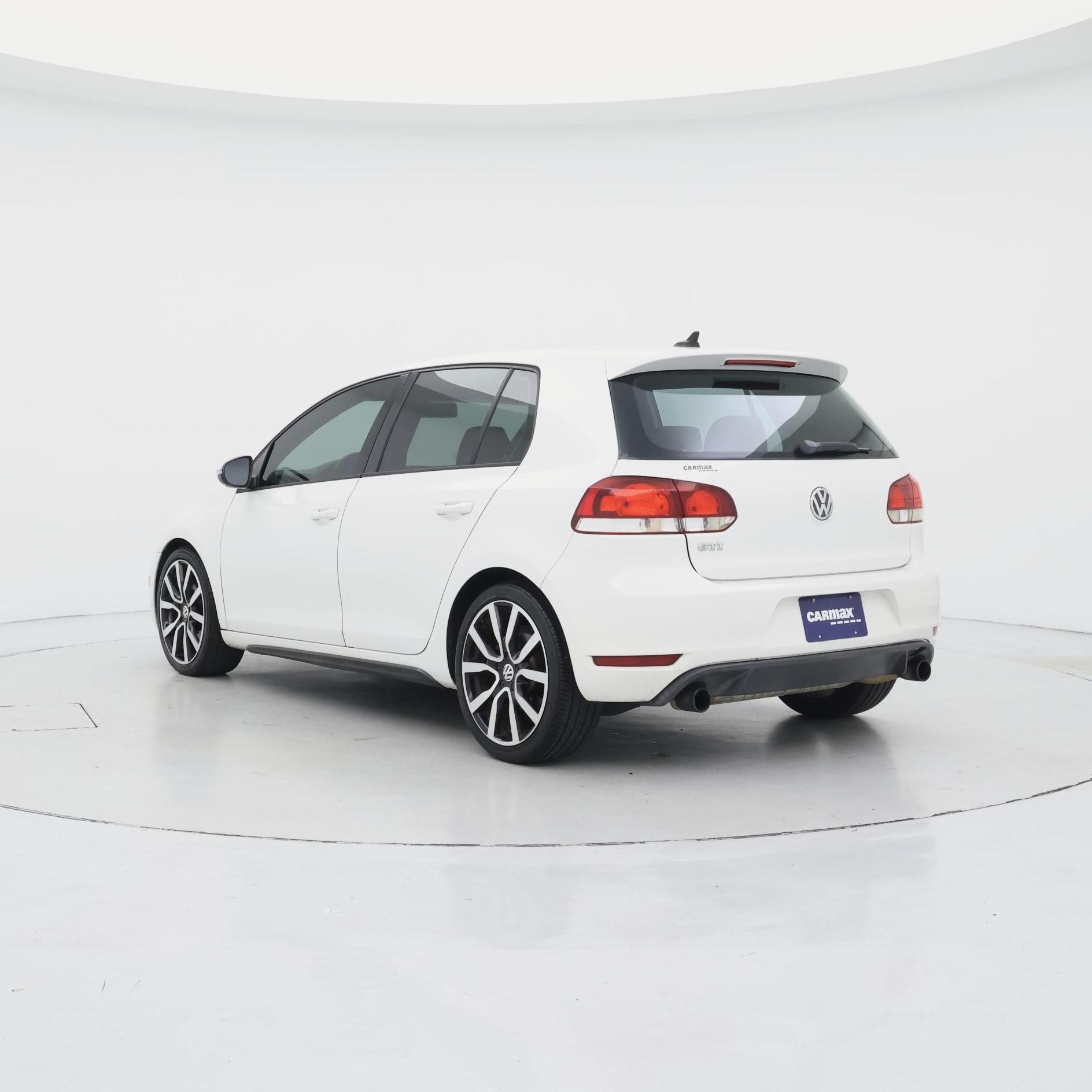 Thumbnail: 2014 Volkswagen Golf - 2