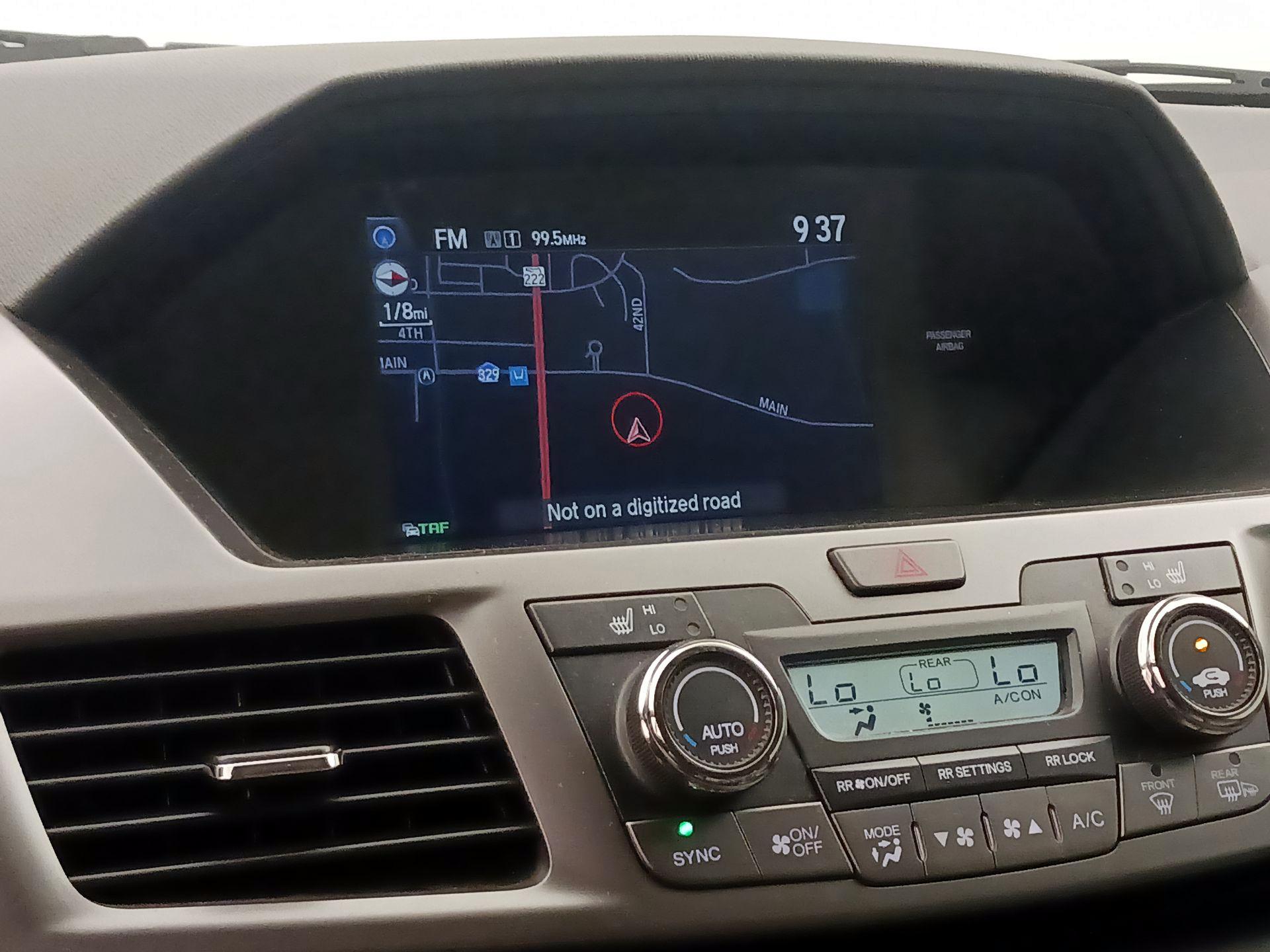 Thumbnail: 2017 Honda Odyssey - 14