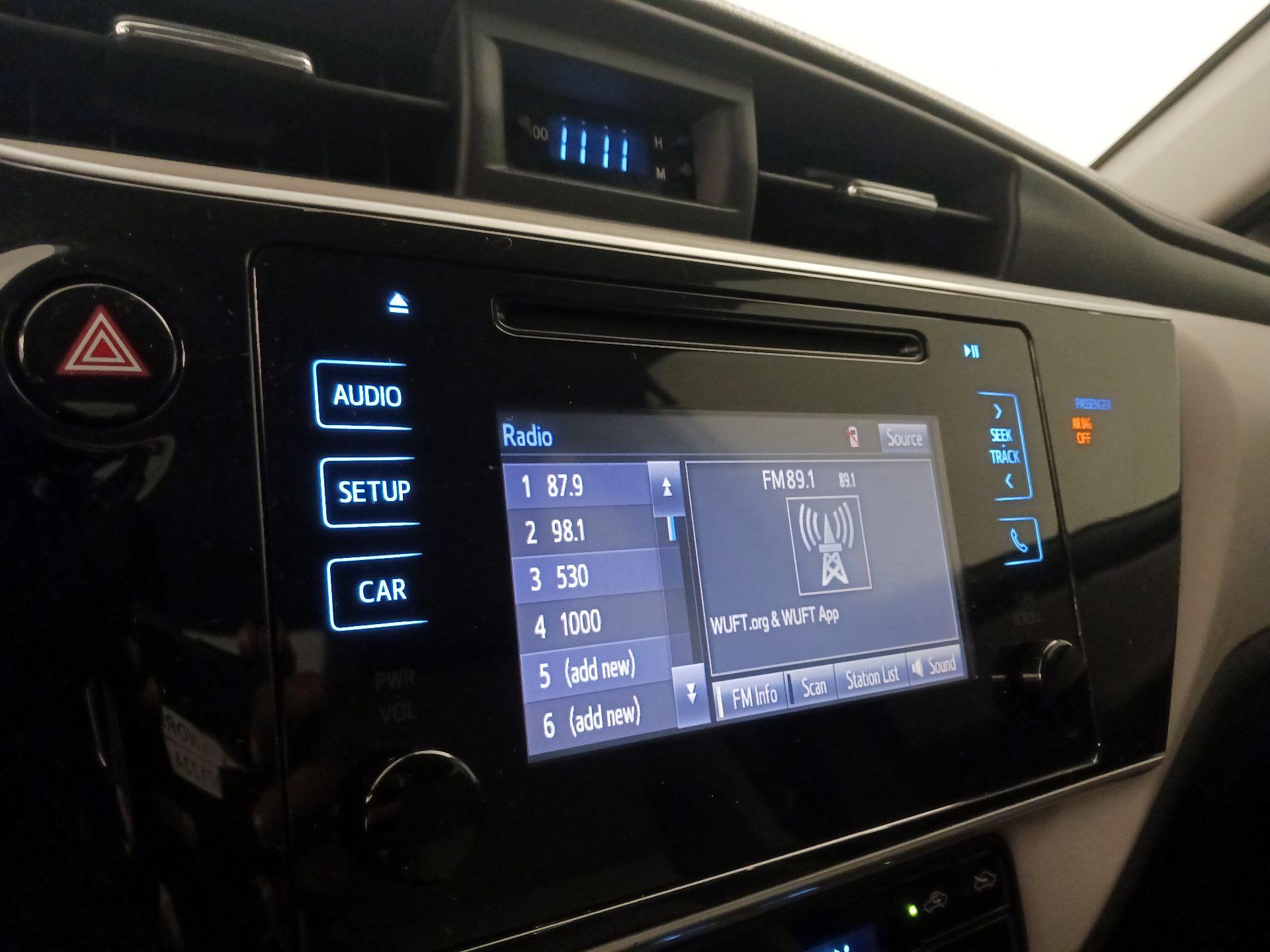 Thumbnail: 2018 Toyota Corolla - 15