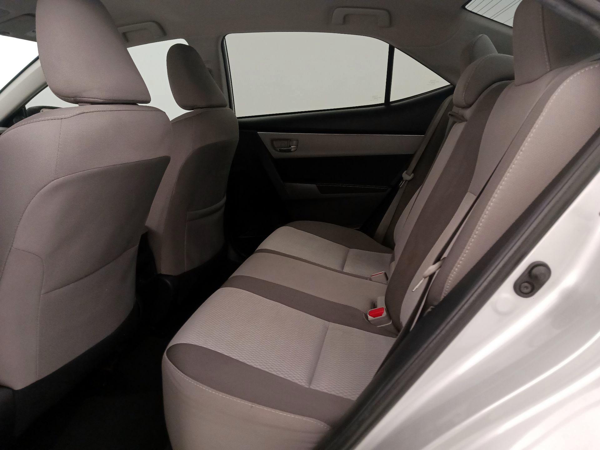 Thumbnail: 2018 Toyota Corolla - 19