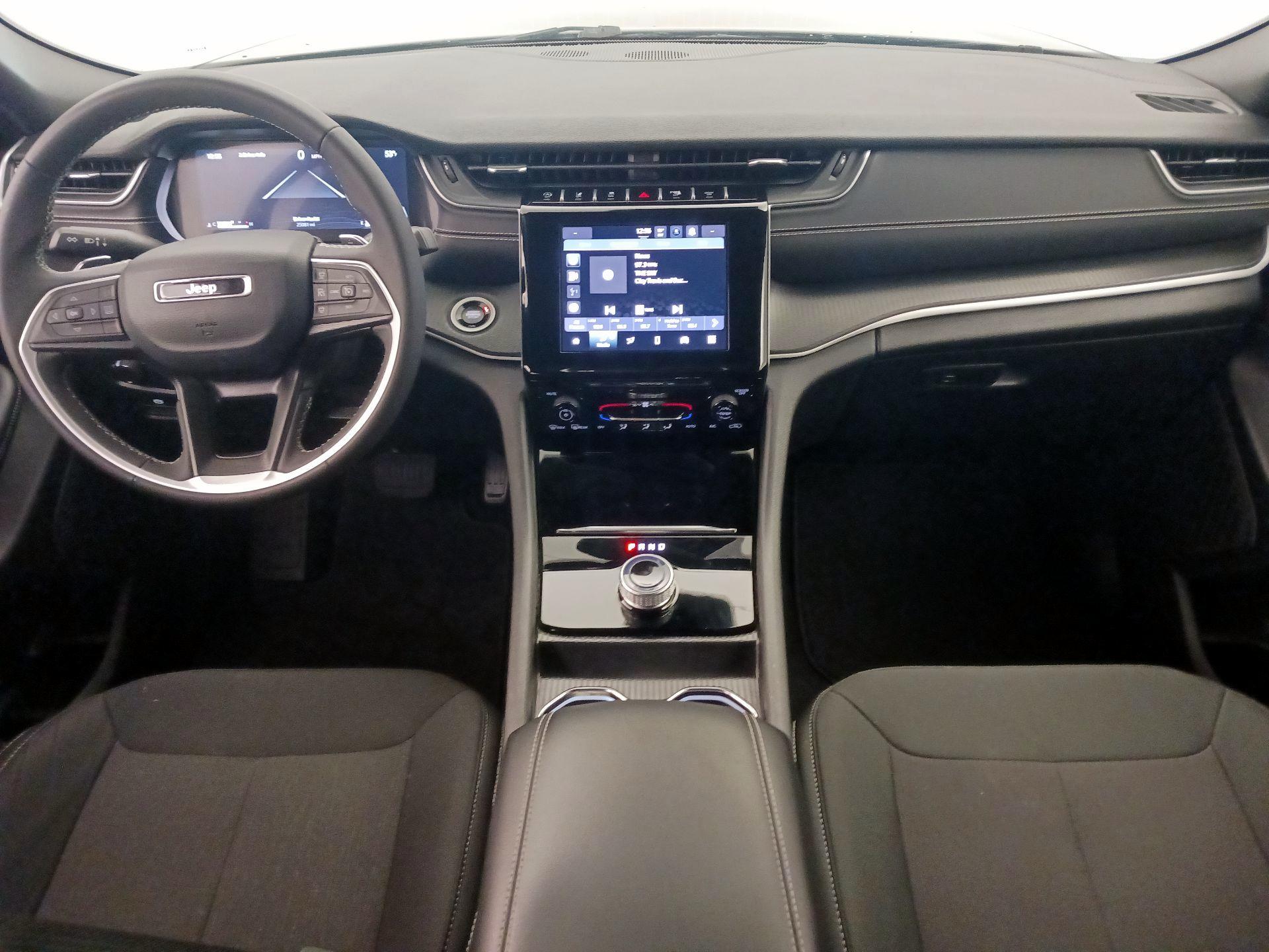 Thumbnail: 2024 Jeep Grand Cherokee - 9