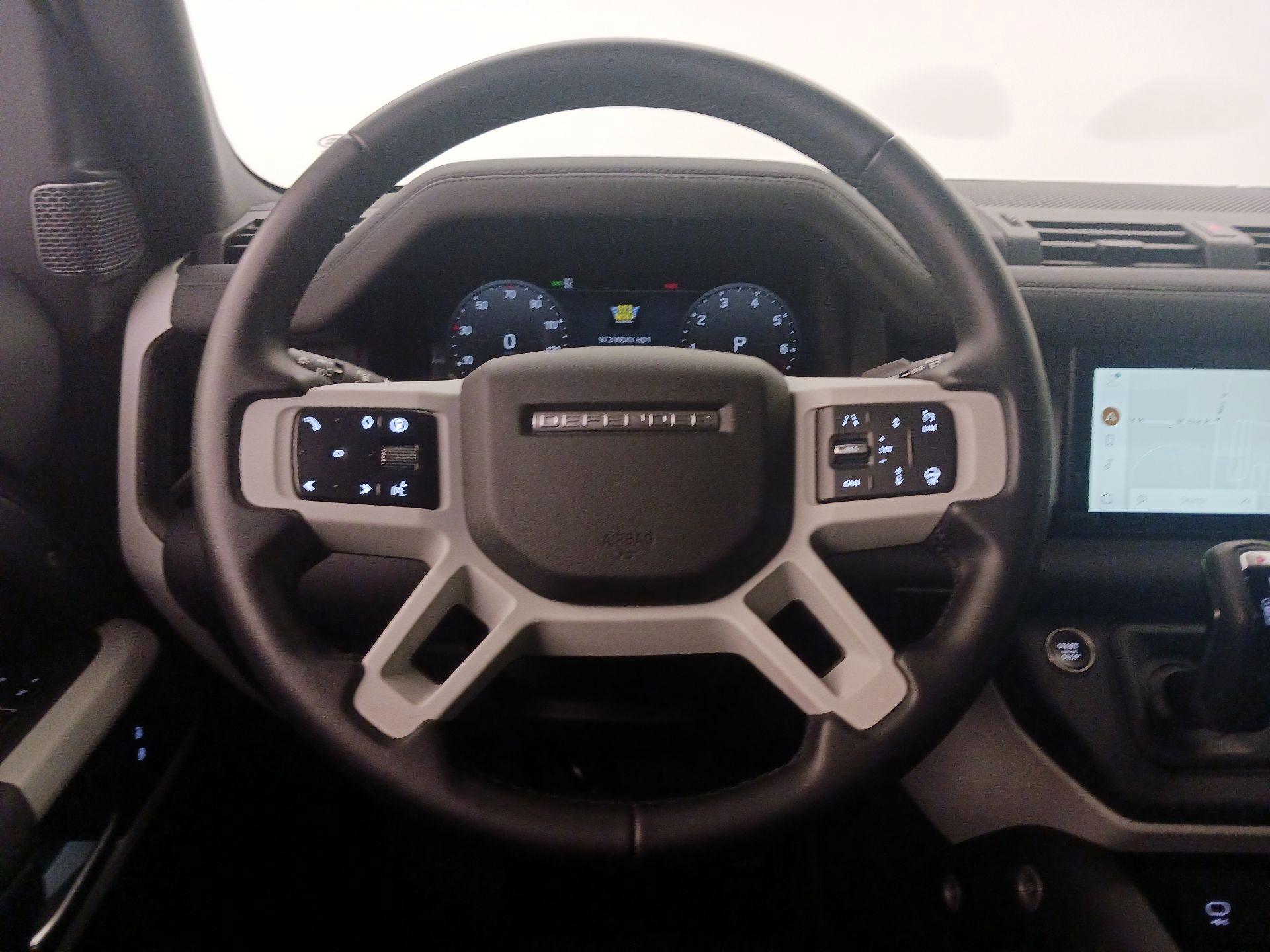 Thumbnail: 2024 Land Rover Defender - 10