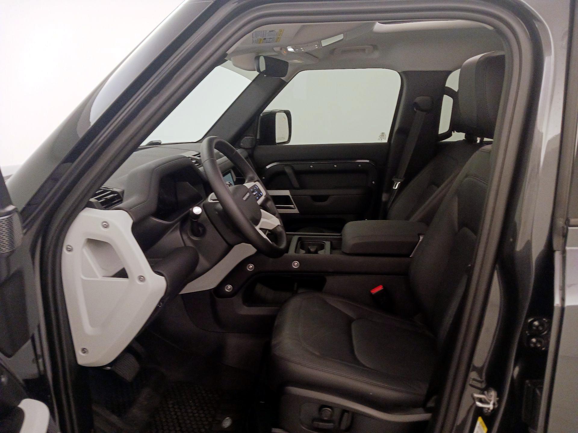 Thumbnail: 2024 Land Rover Defender - 11