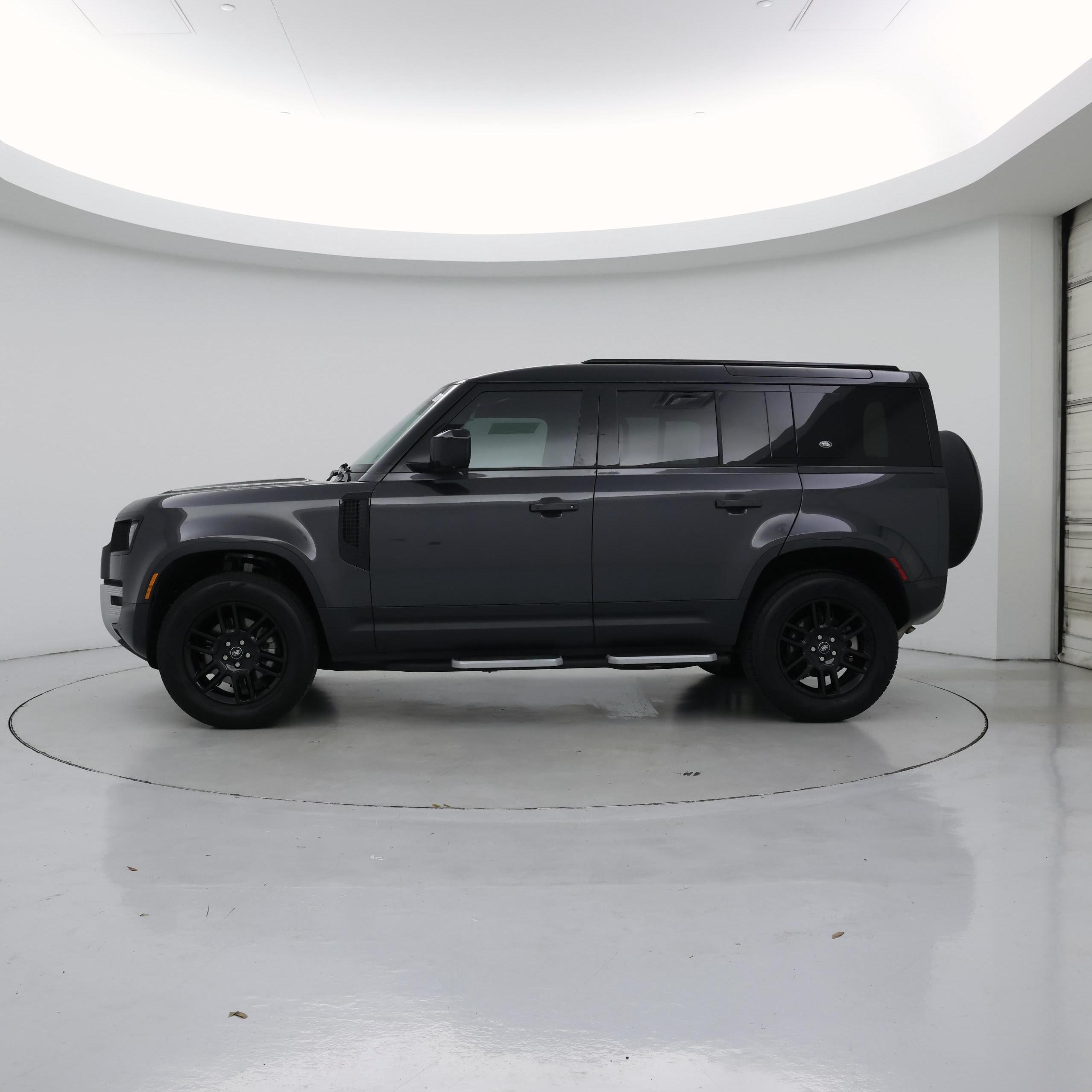 Thumbnail: 2024 Land Rover Defender - 3