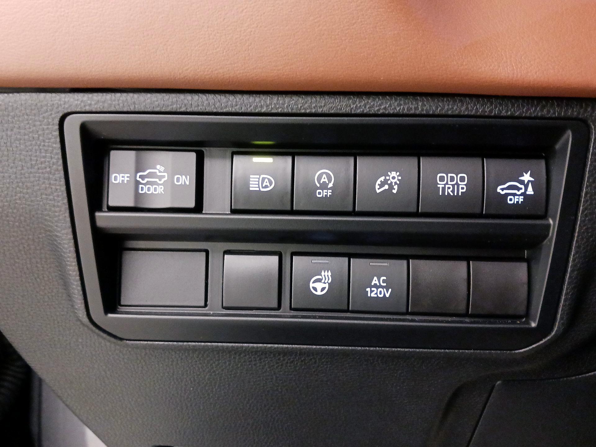 Thumbnail: 2023 Toyota Tundra - 13