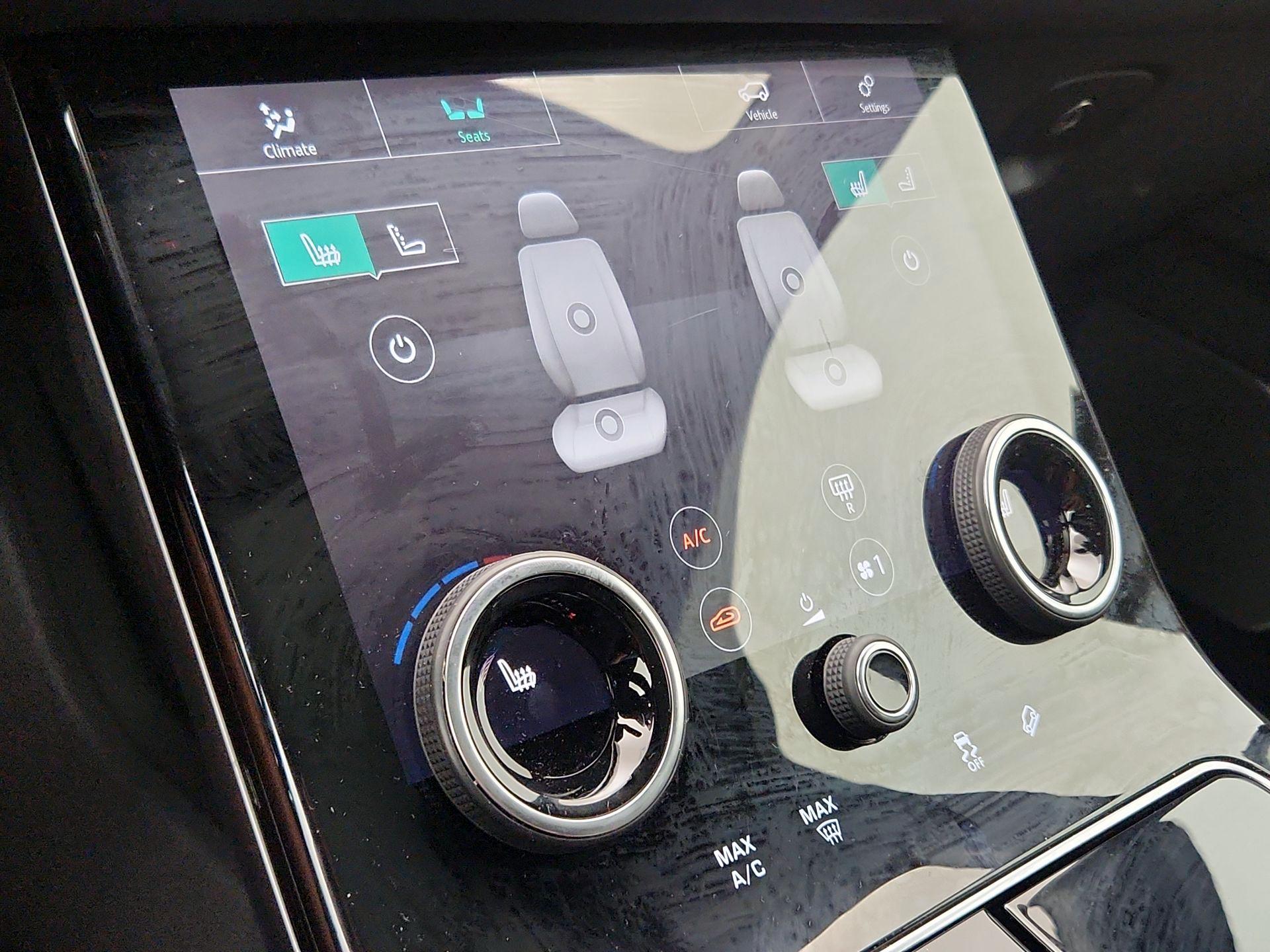 Thumbnail: 2019 Land Rover Range Rover Velar - 17