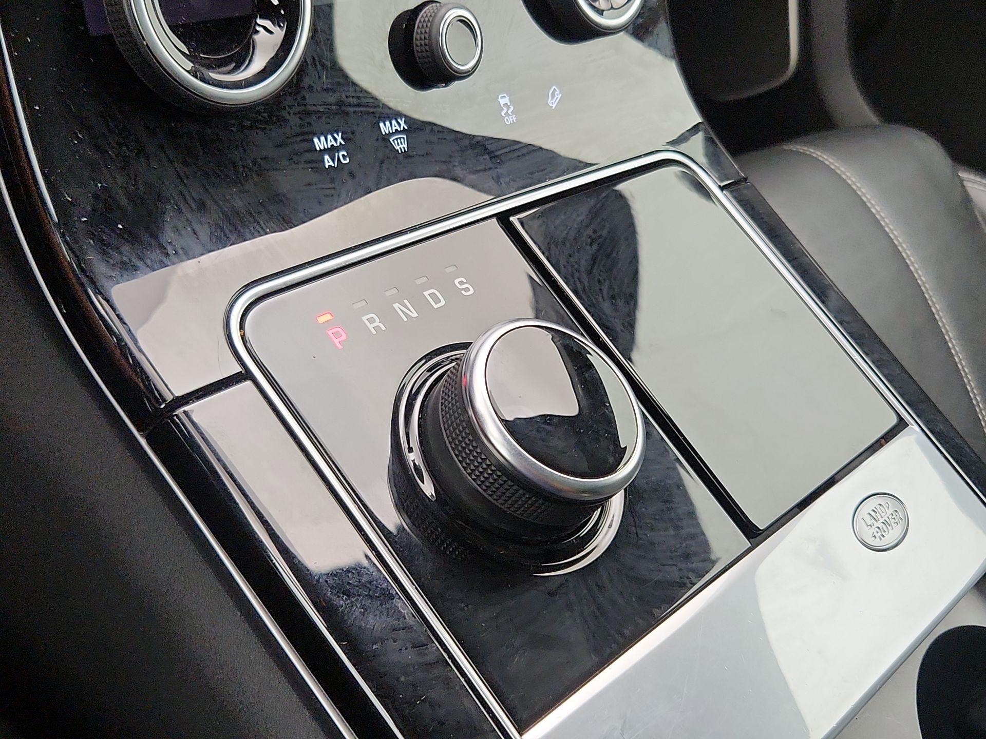 Thumbnail: 2019 Land Rover Range Rover Velar - 18