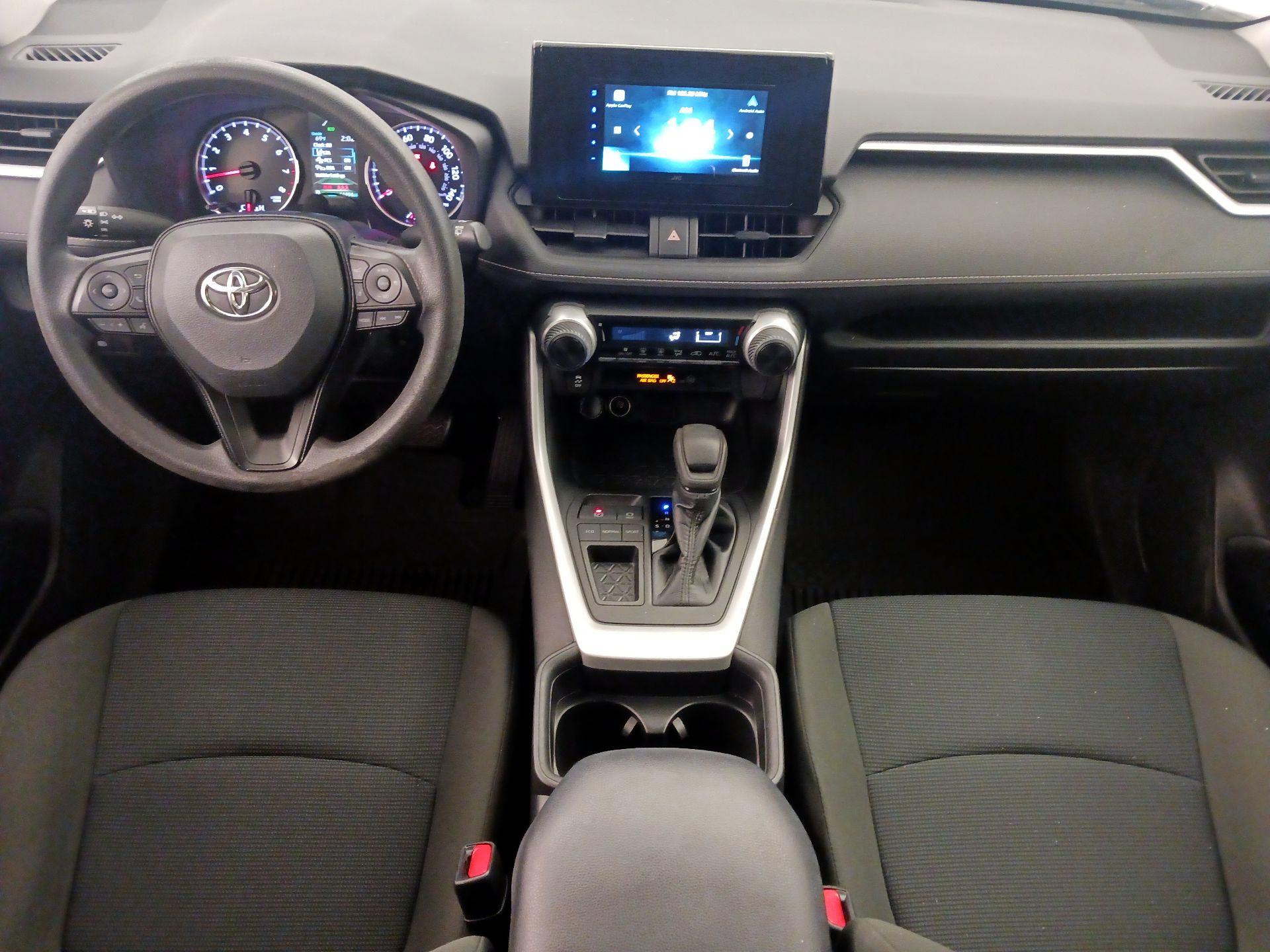 Thumbnail: 2021 Toyota RAV4 - 9