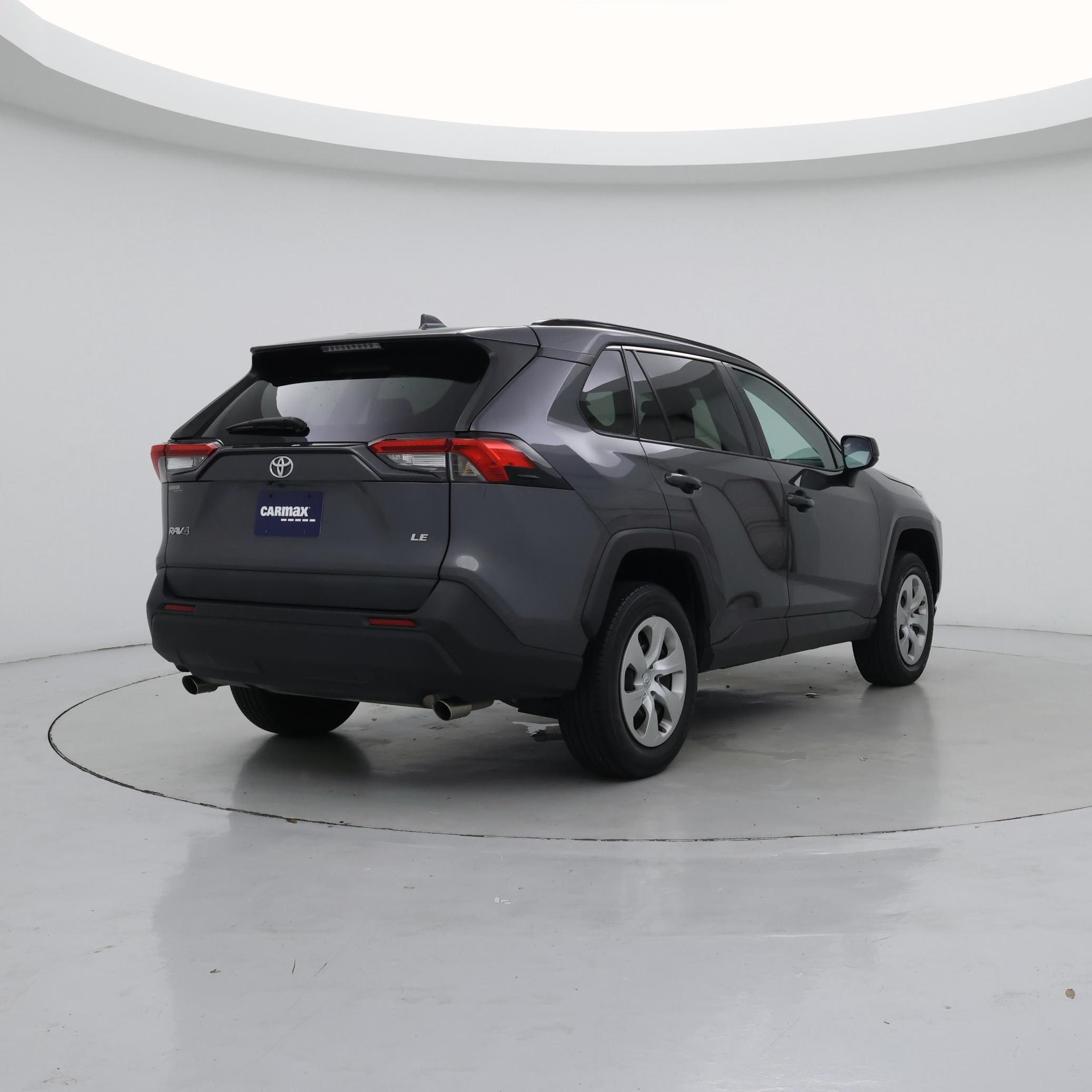 Thumbnail: 2021 Toyota RAV4 - 8