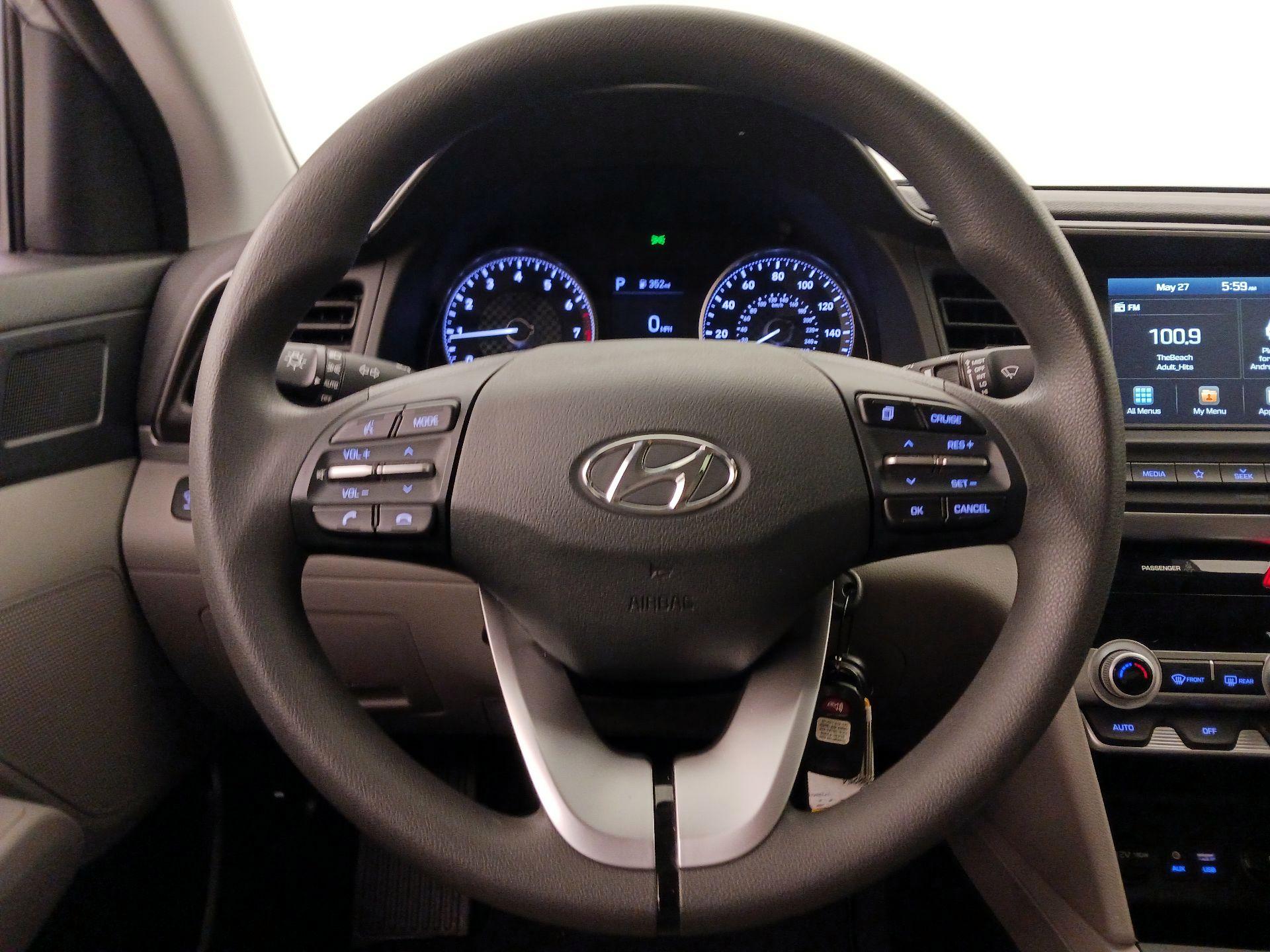 Thumbnail: 2020 Hyundai Elantra - 10