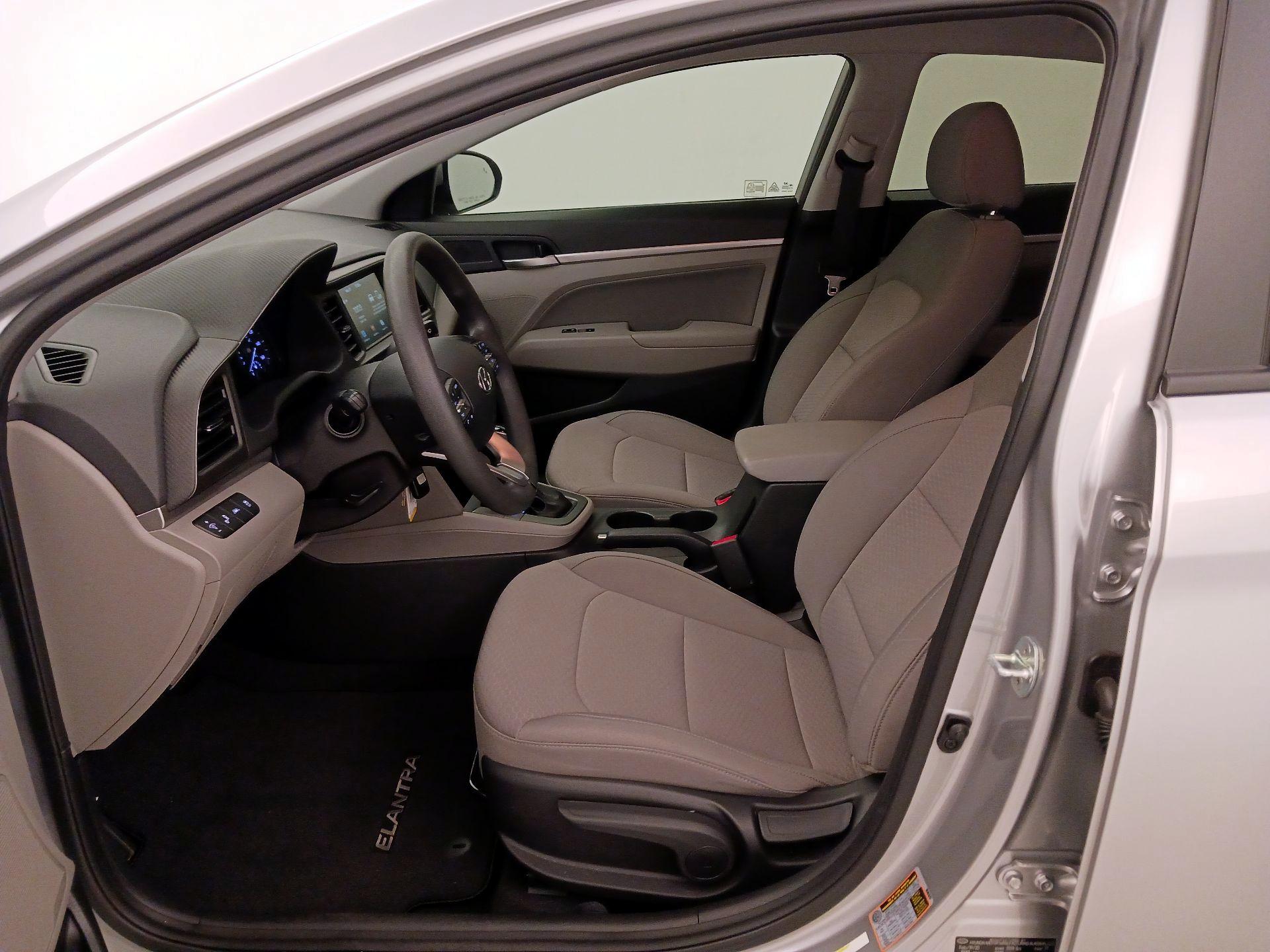 Thumbnail: 2020 Hyundai Elantra - 11