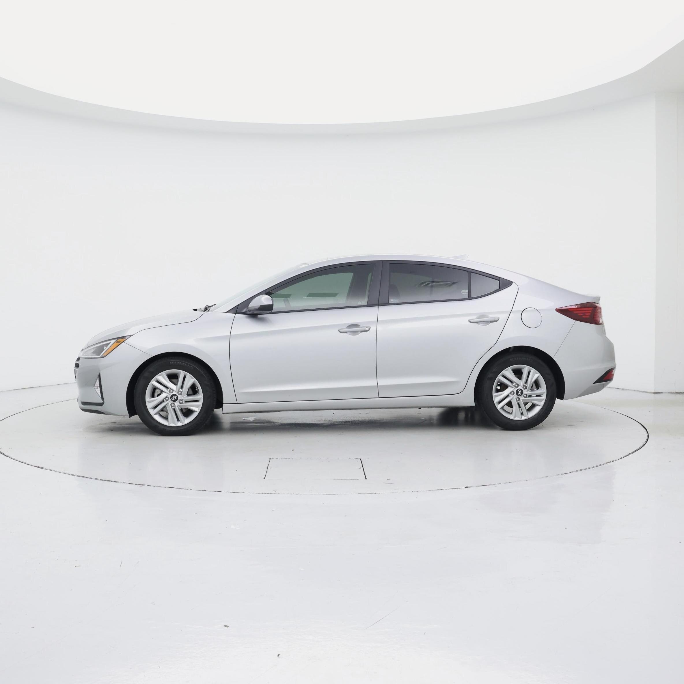 Thumbnail: 2020 Hyundai Elantra - 3