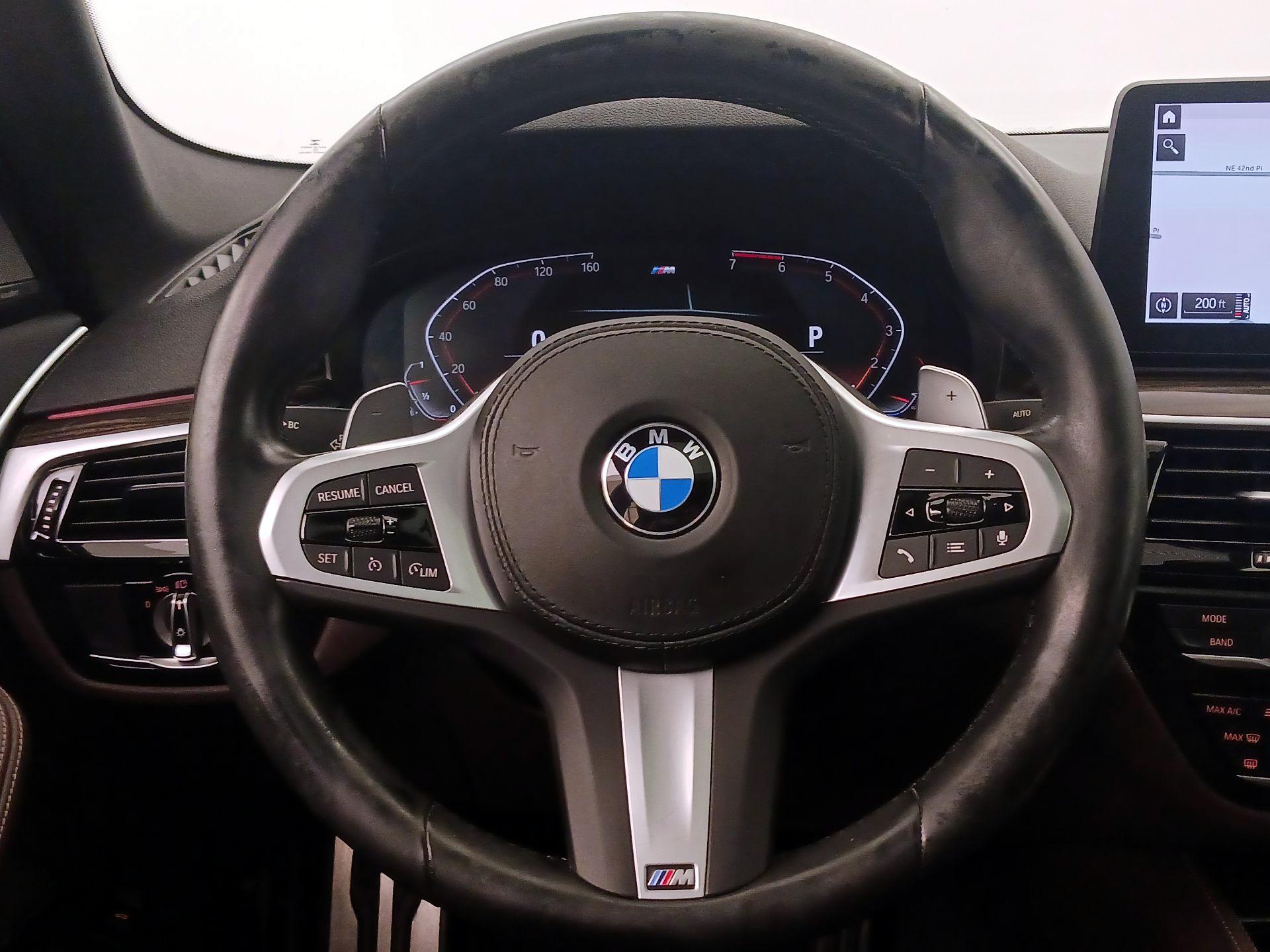 Thumbnail: 2022 BMW 5 Series - 10