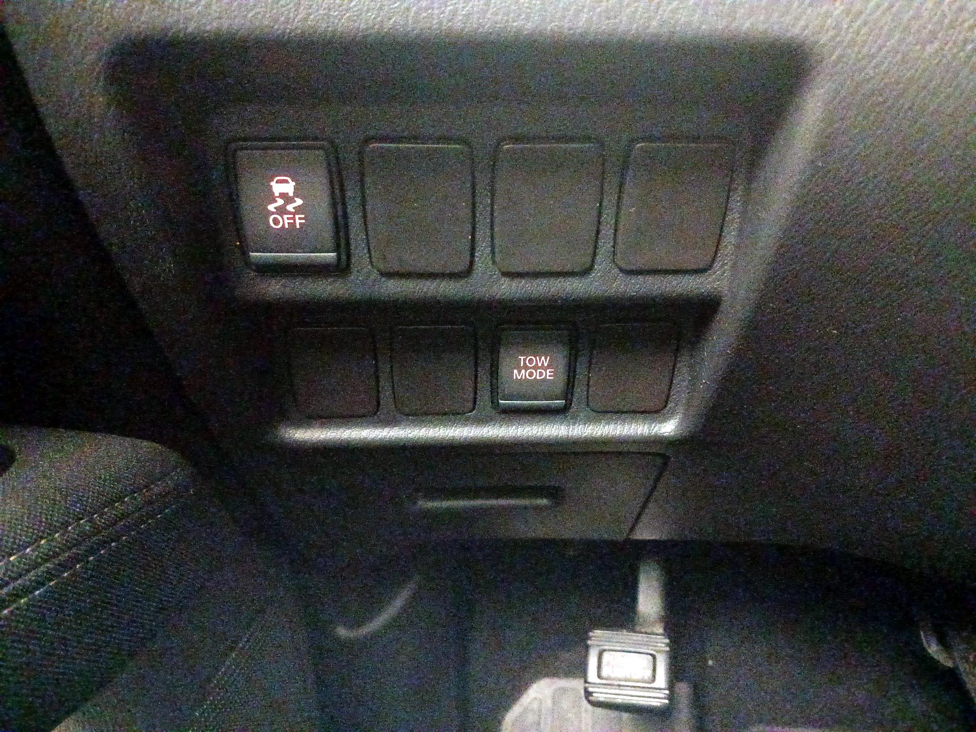 Thumbnail: 2017 Nissan Pathfinder - 13