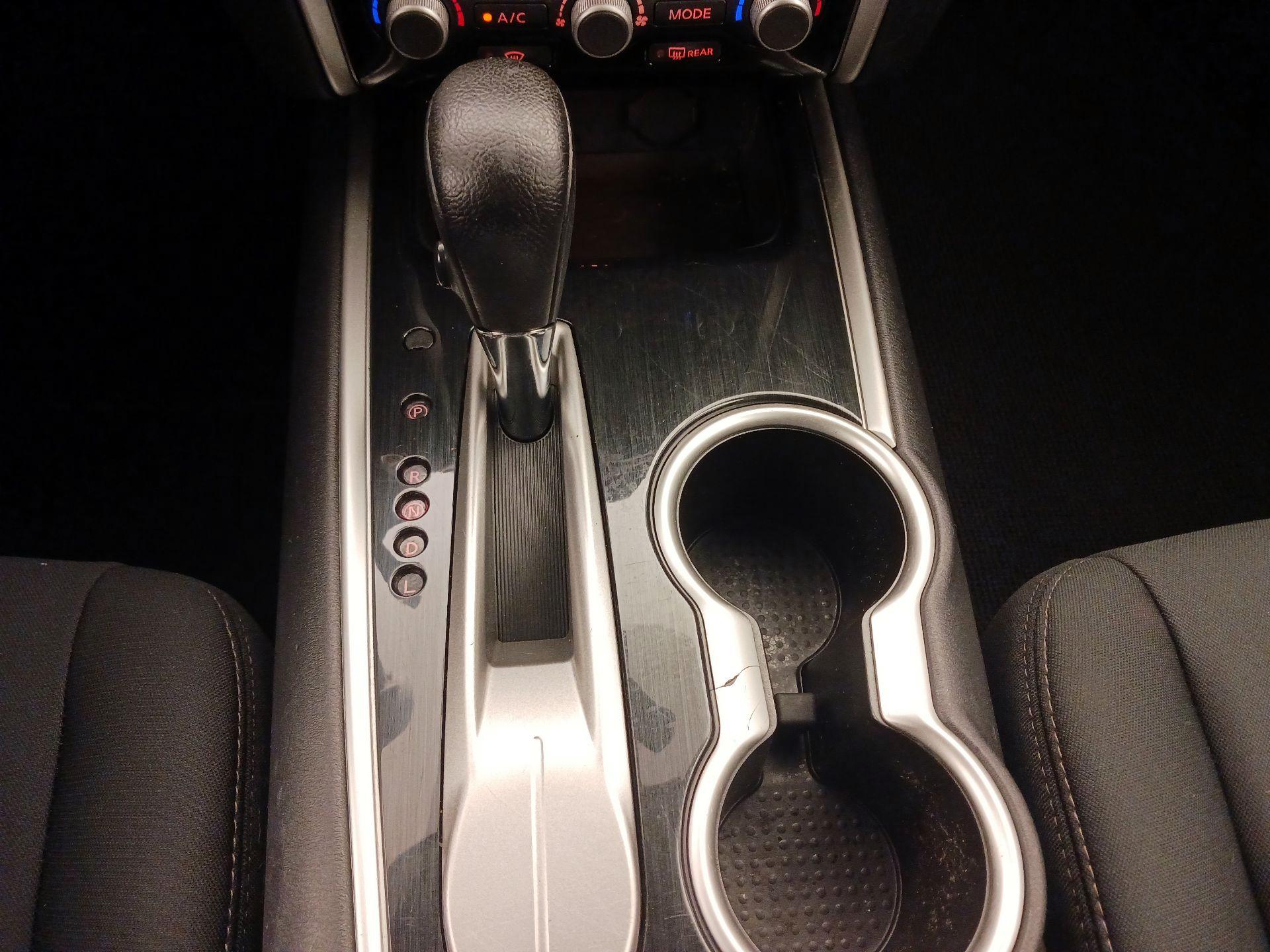 Thumbnail: 2017 Nissan Pathfinder - 17