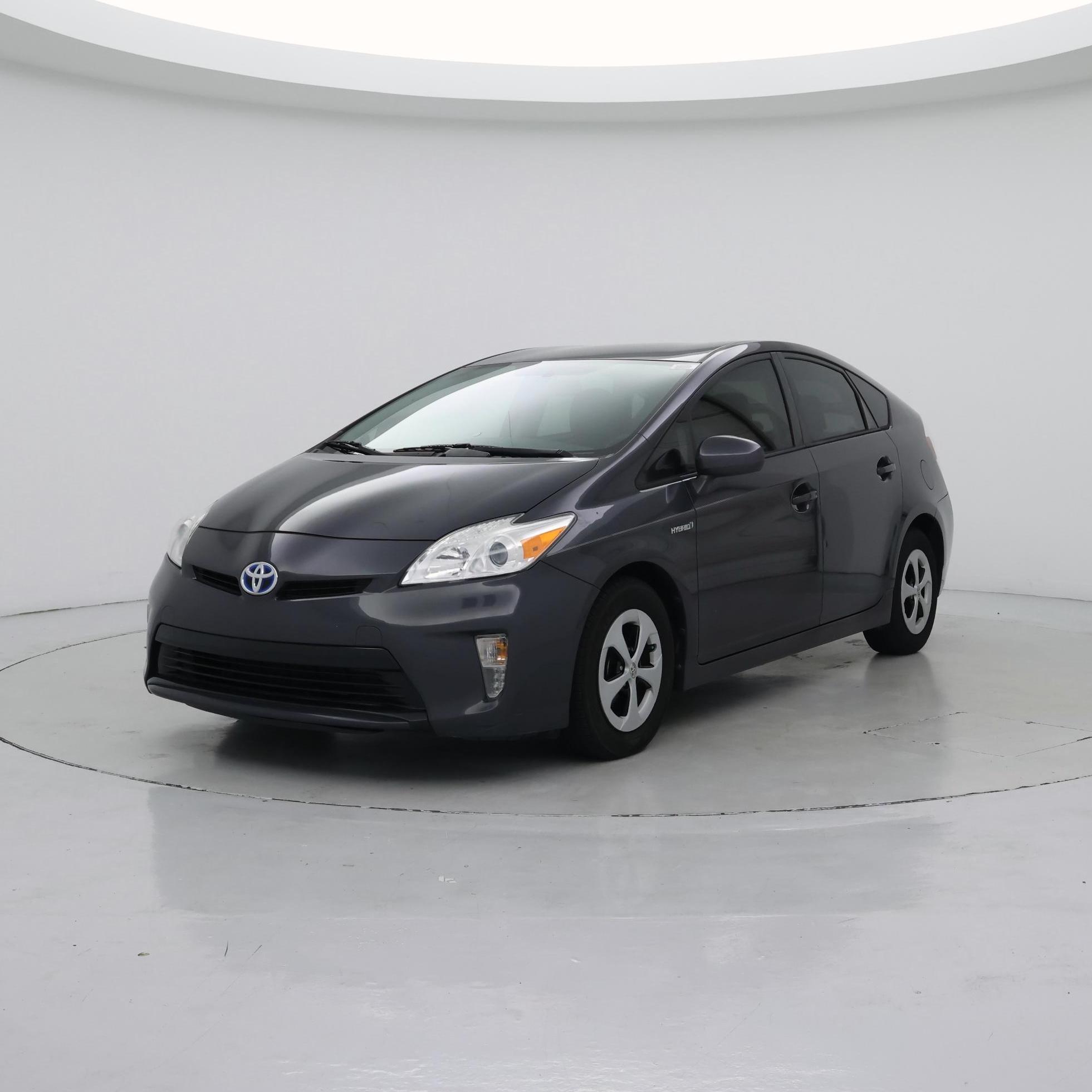 Thumbnail: 2015 Toyota Prius - 4