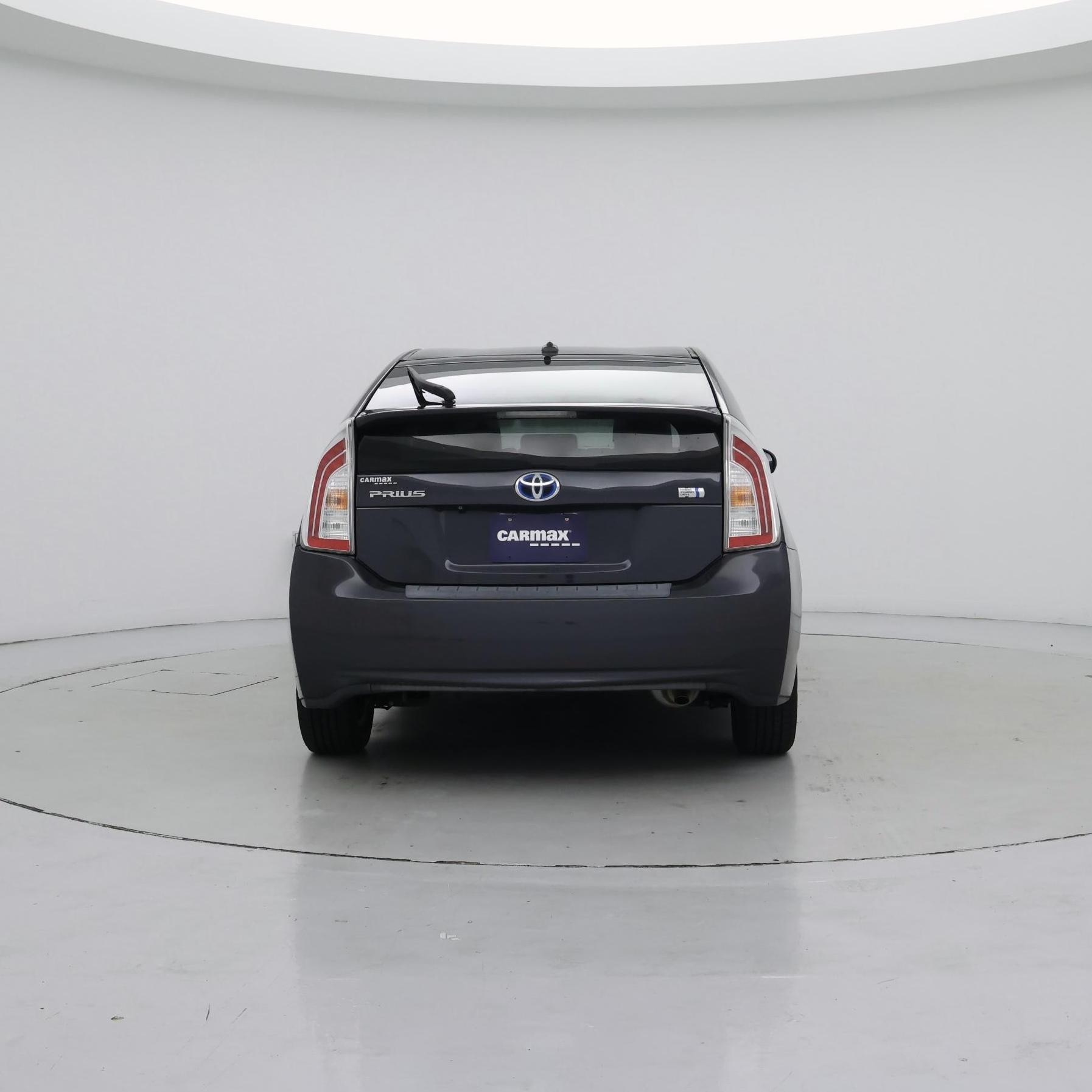 Thumbnail: 2015 Toyota Prius - 6