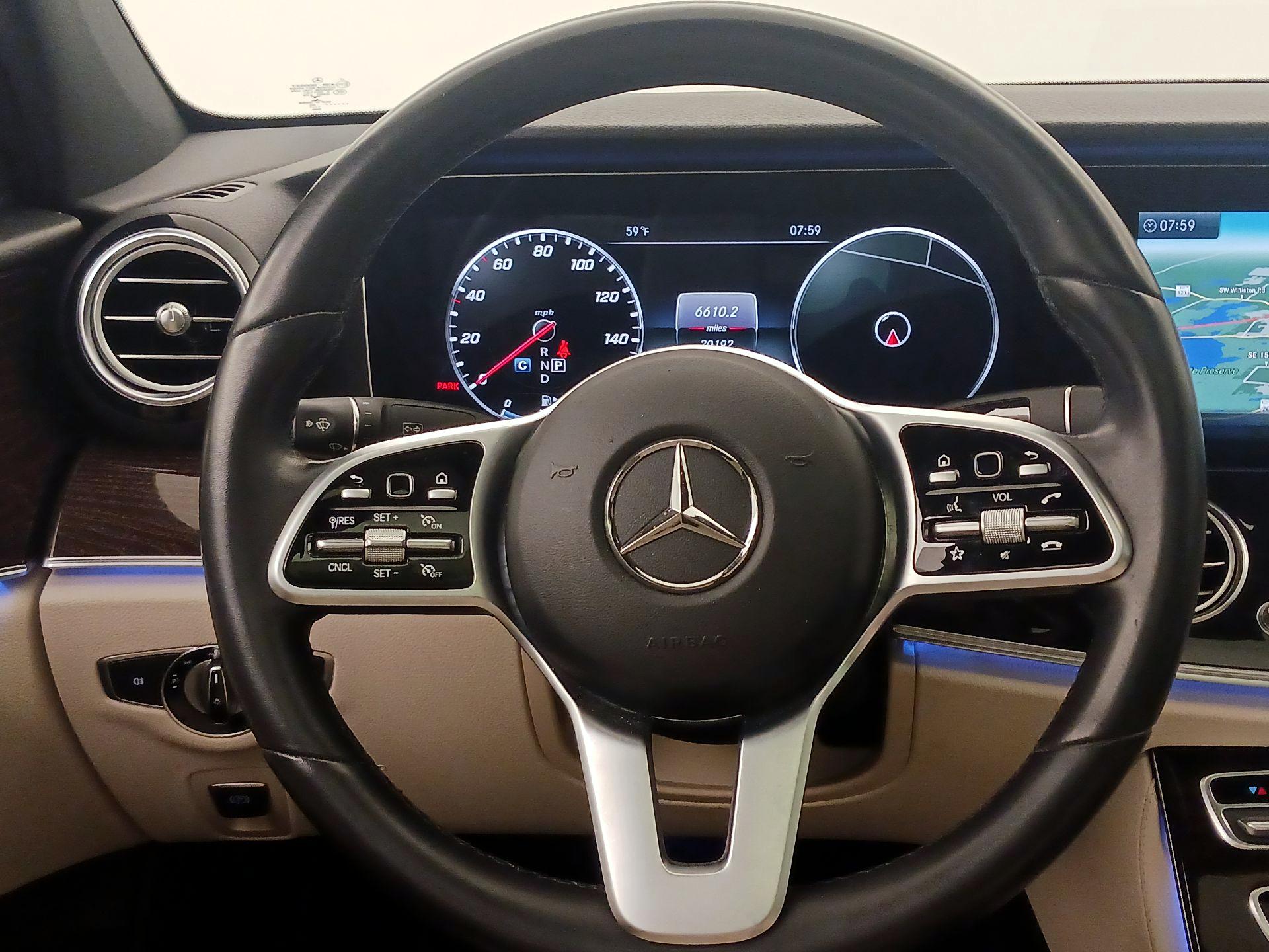Thumbnail: 2020 Mercedes-Benz E-Class - 10