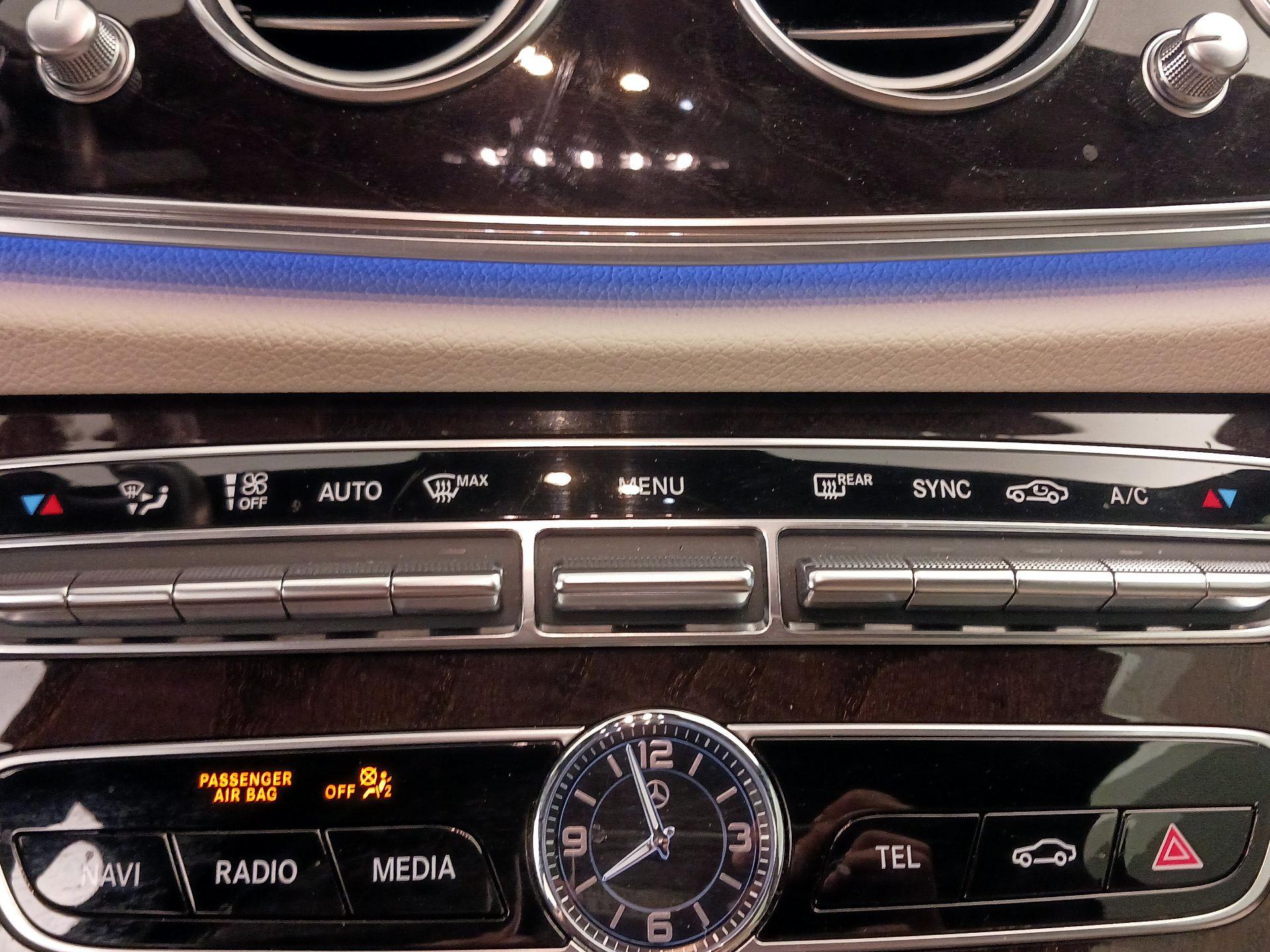 Thumbnail: 2020 Mercedes-Benz E-Class - 17