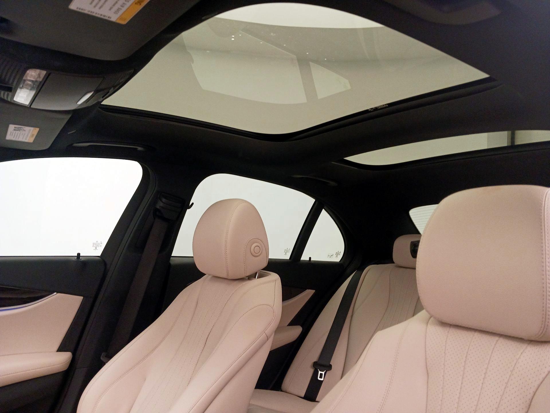 Thumbnail: 2020 Mercedes-Benz E-Class - 20