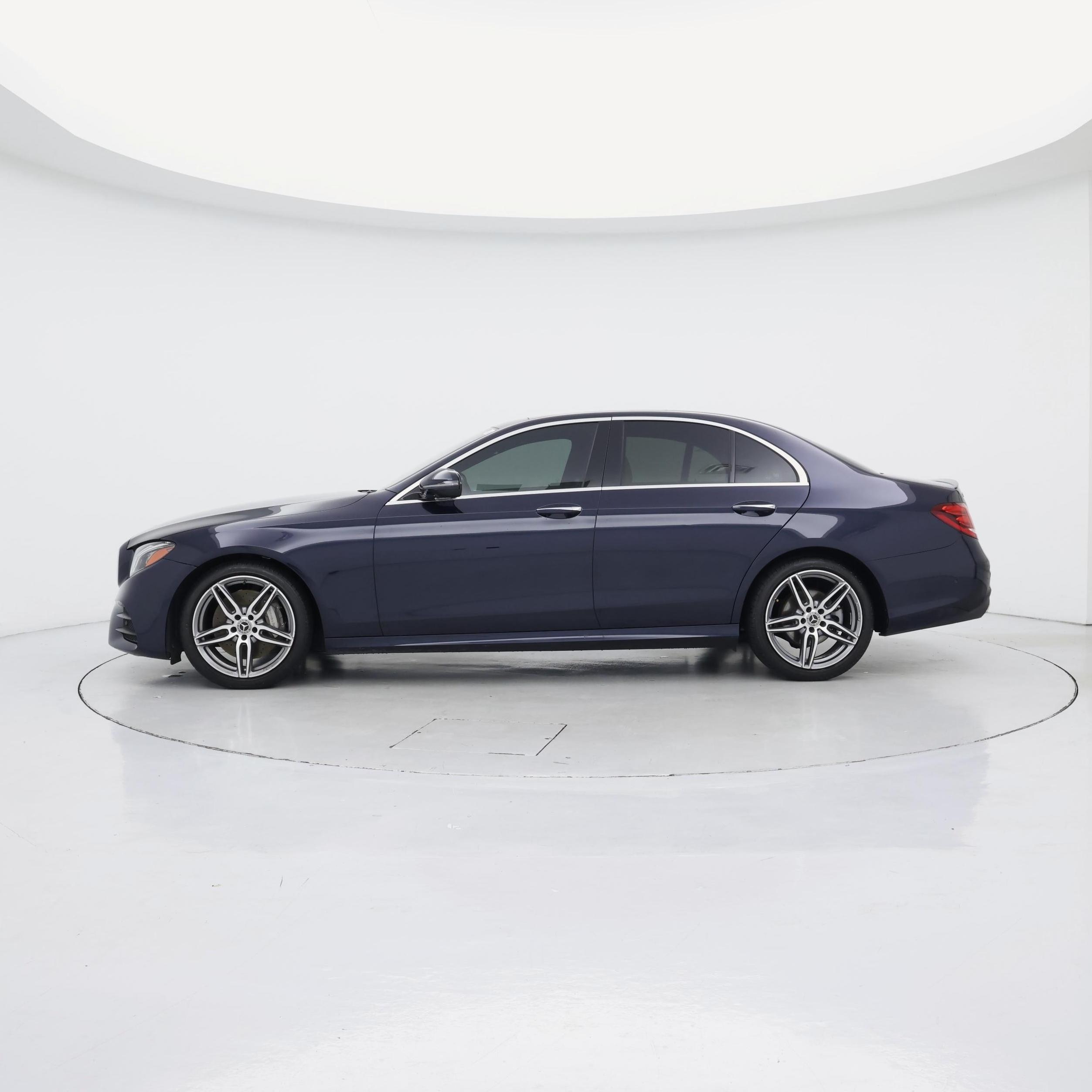 Thumbnail: 2020 Mercedes-Benz E-Class - 3