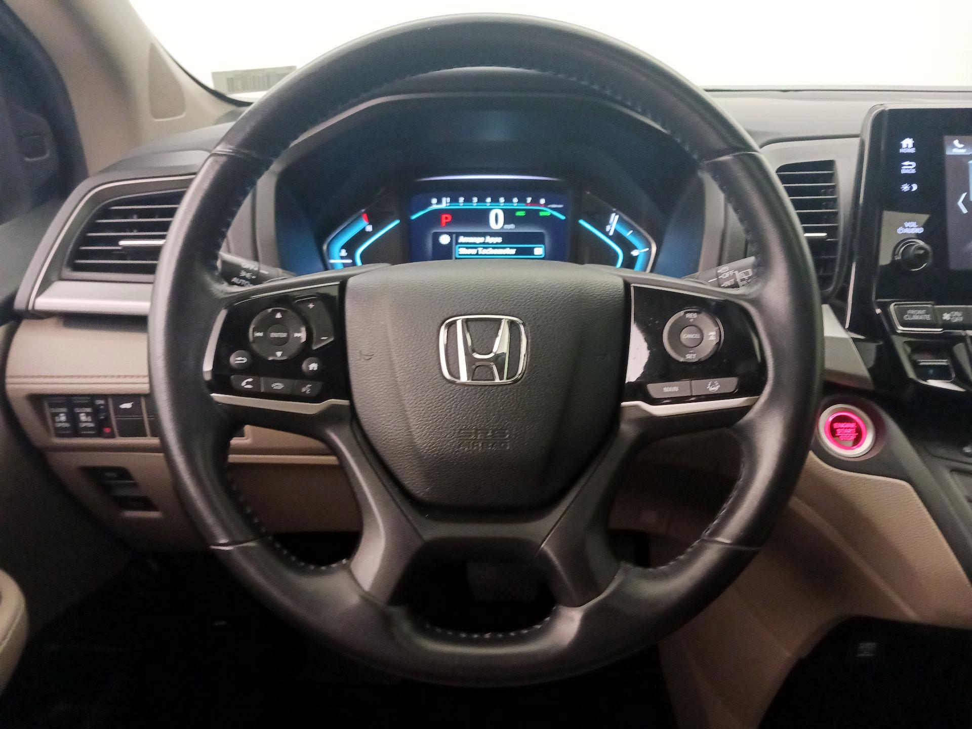 Thumbnail: 2018 Honda Odyssey - 10