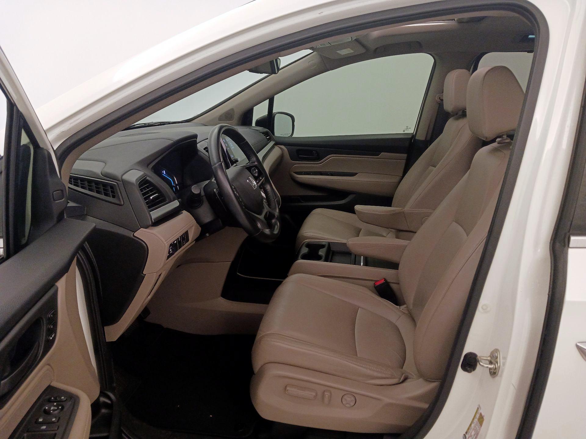 Thumbnail: 2018 Honda Odyssey - 11