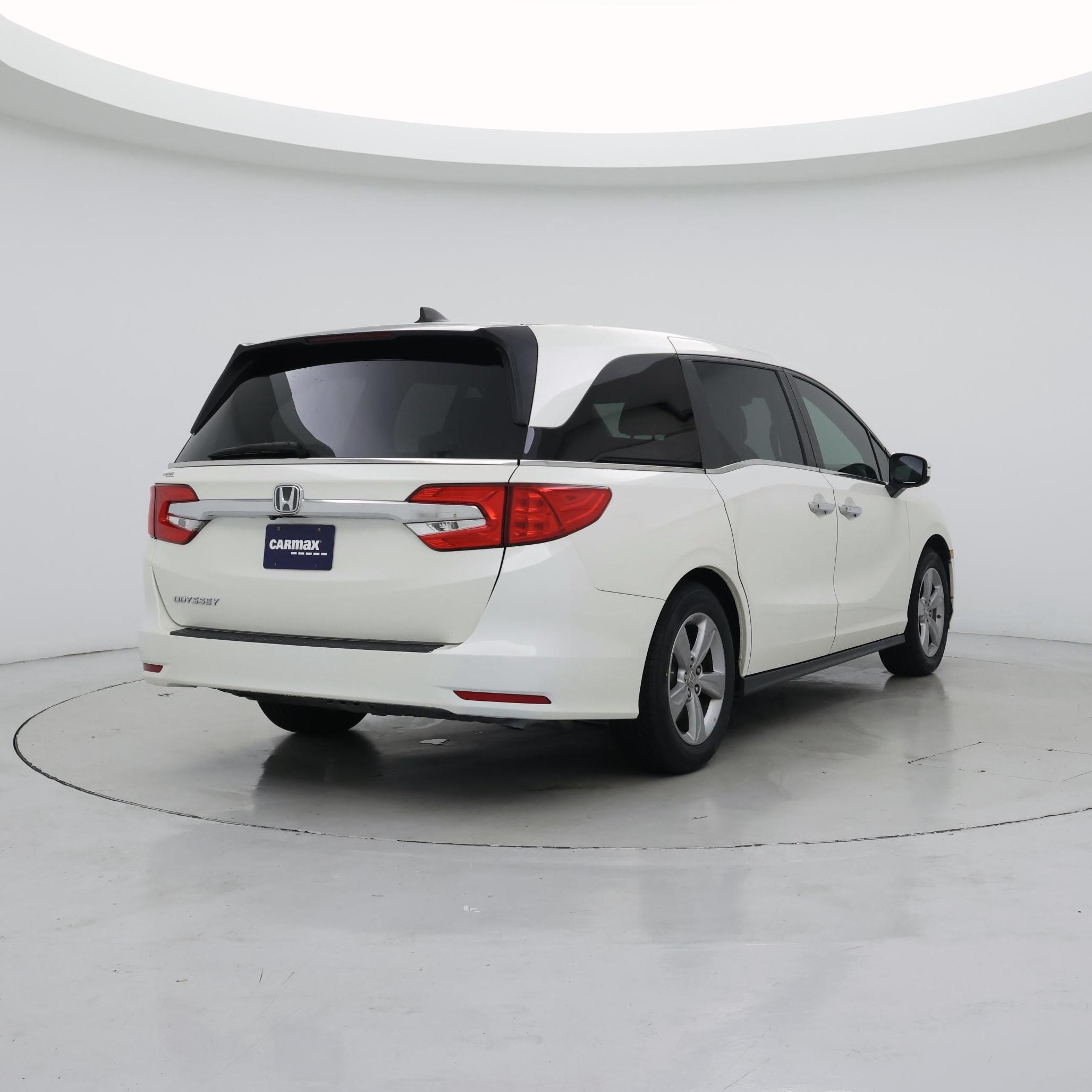 Thumbnail: 2018 Honda Odyssey - 8