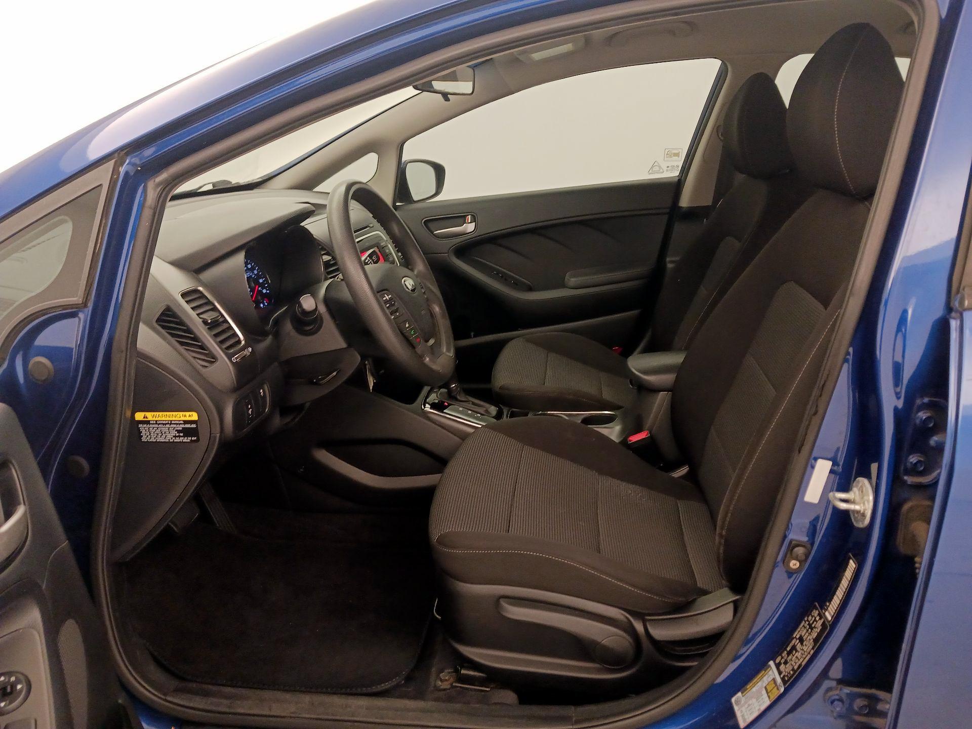 Thumbnail: 2018 Kia Forte - 11